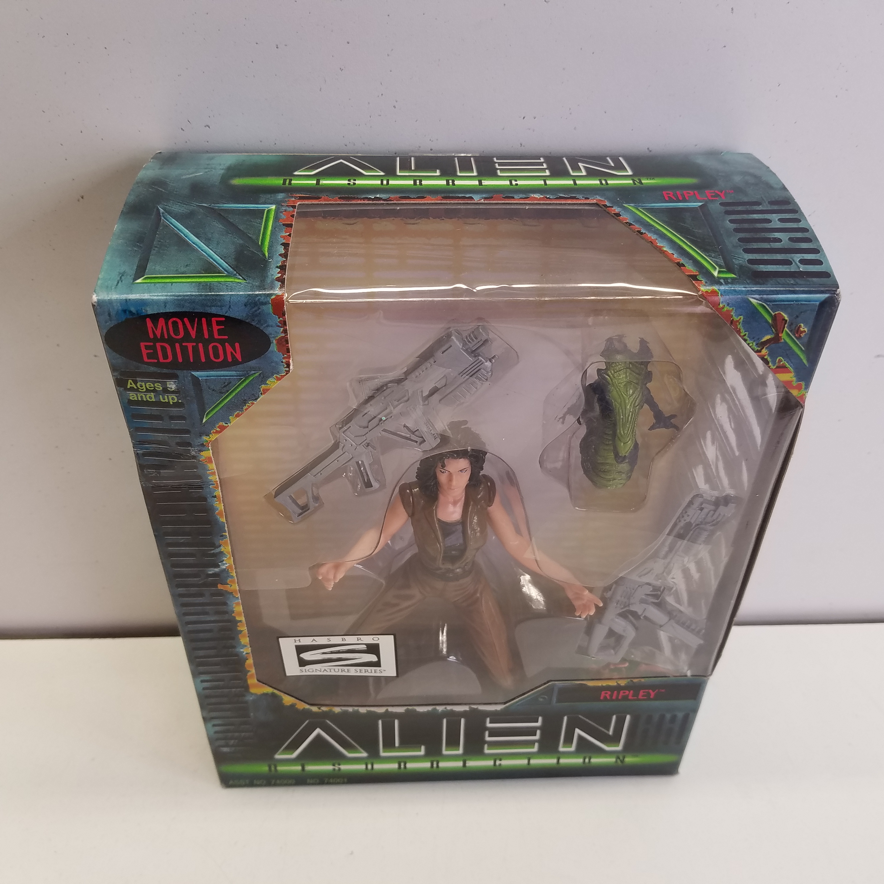 Buy the Alien Resurrection Ripley Action Figure | GoodwillFinds