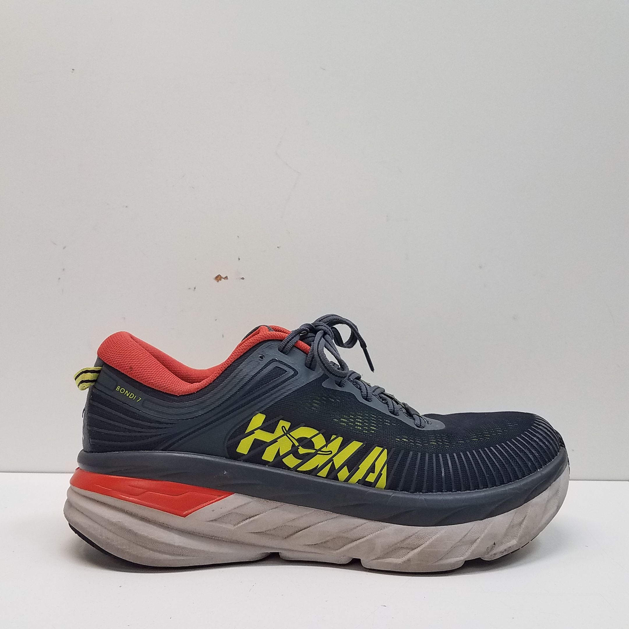 Buy the Hoka One one Bondi 7 Running Shoes Men's Size 9 | GoodwillFinds