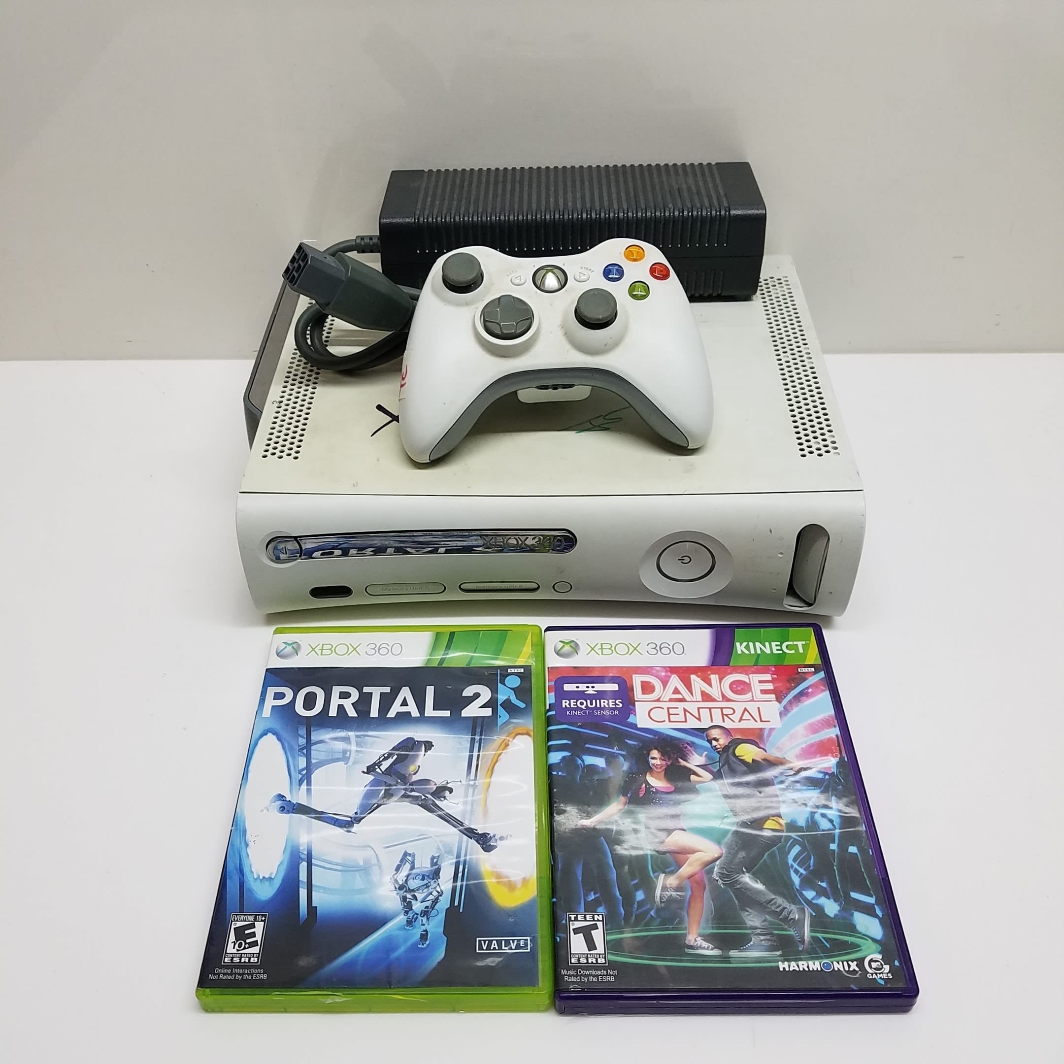 Buy The Microsoft Xbox 360 Fat 250gb Console Bundle Controller And Games 1 Goodwillfinds 2164