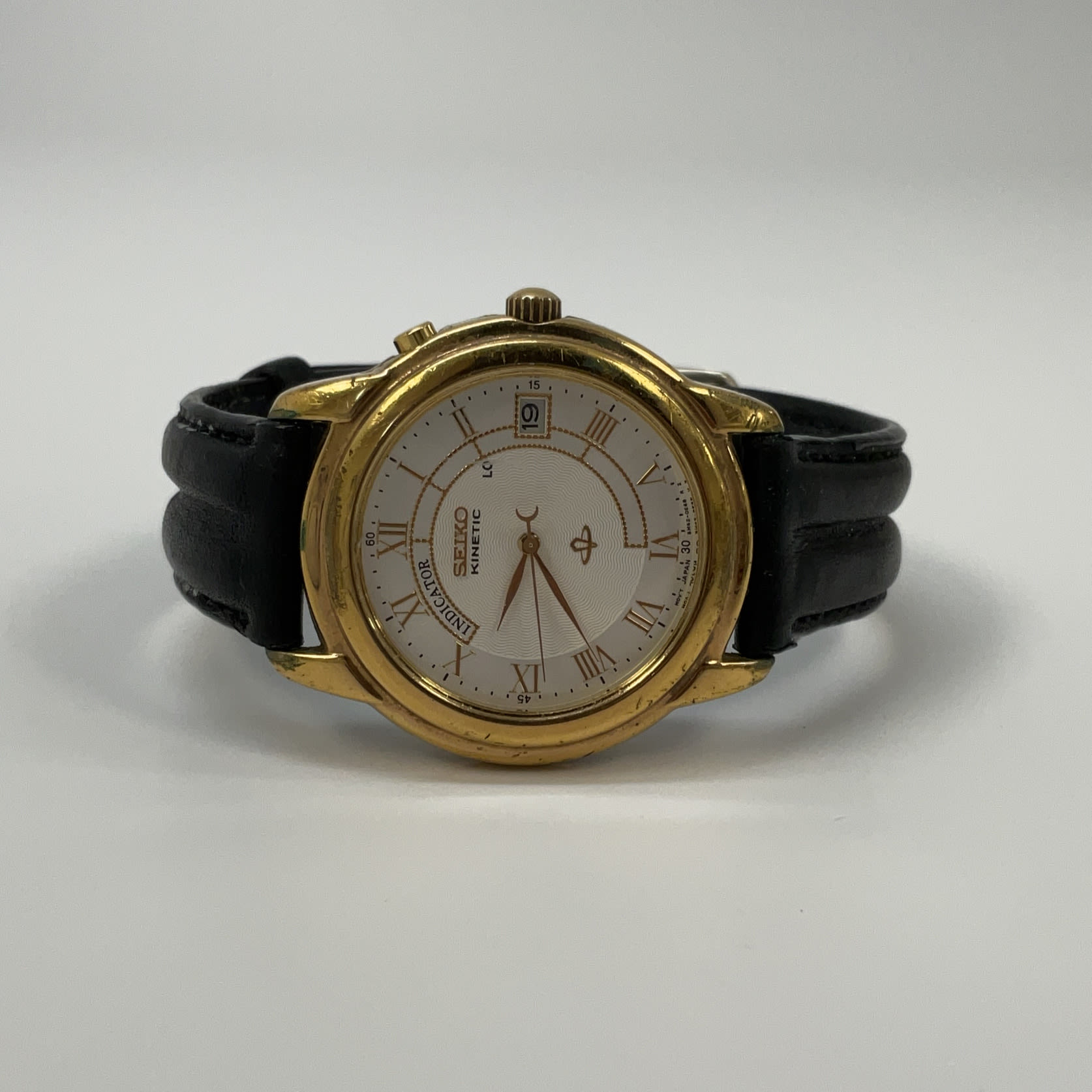 Seiko kinetic hot sale gold watch