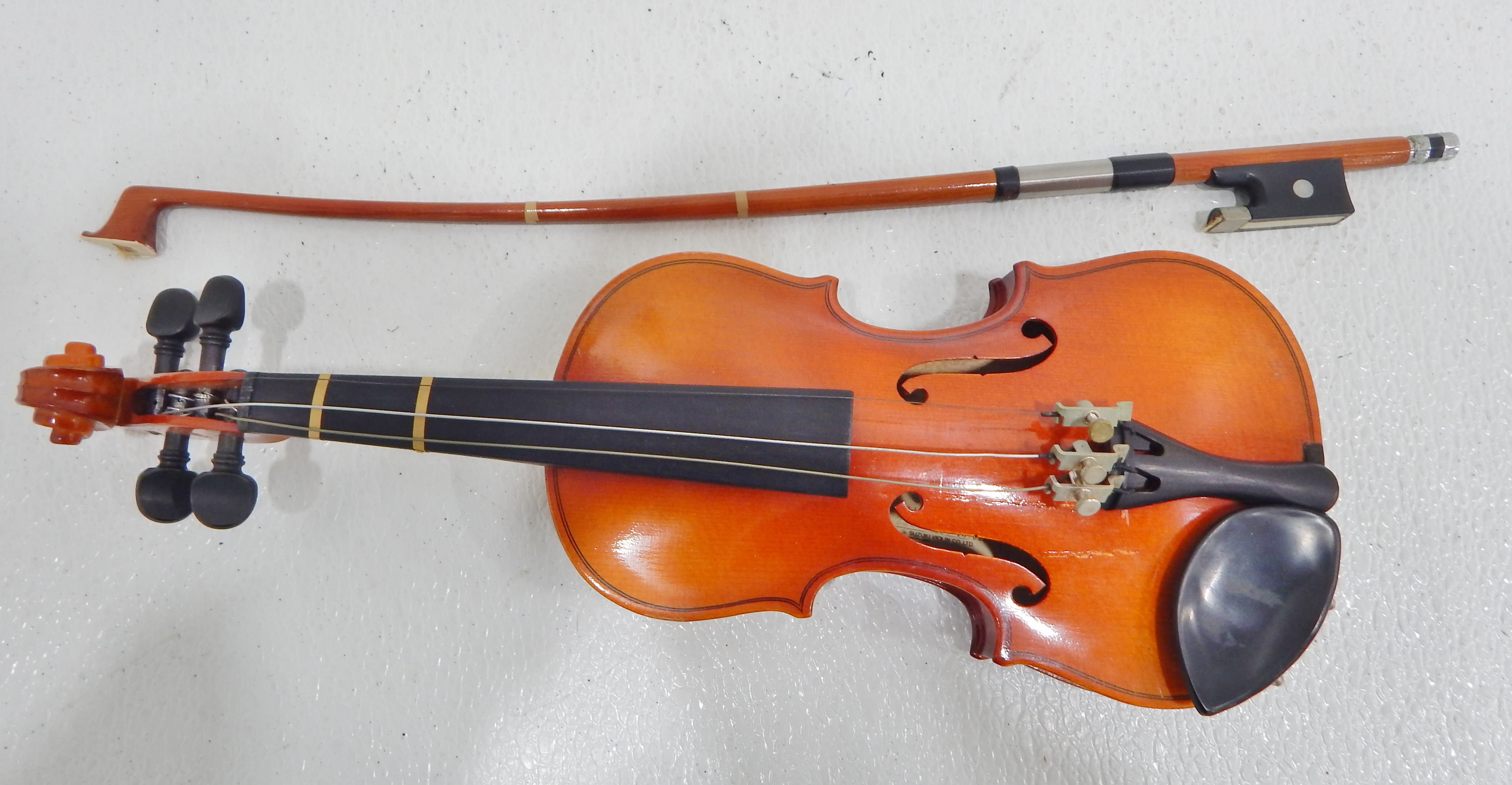 Buy the VNTG 1980's Suzuki Model 220 1/16 Size Violin w/ Case and