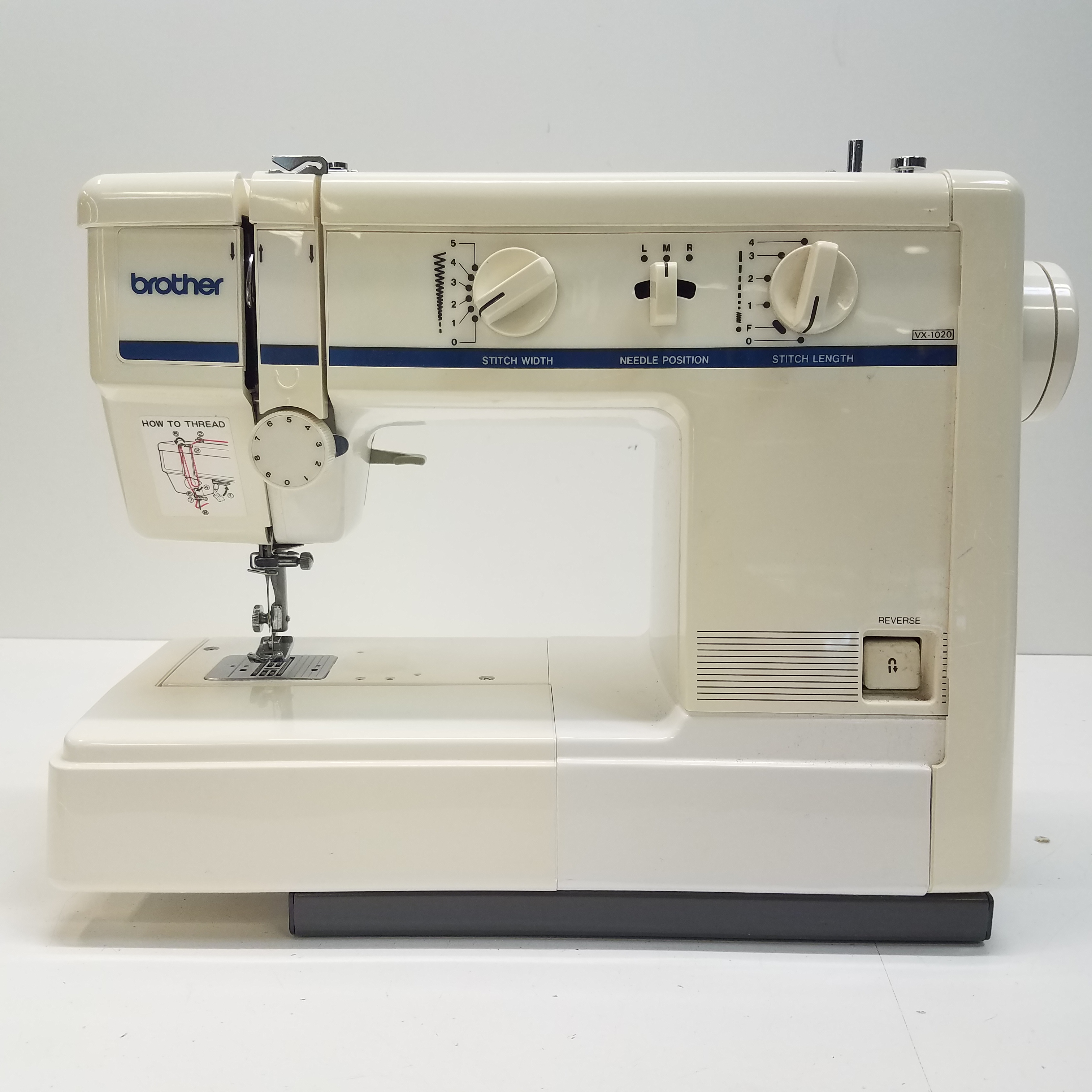 Buy the Brother 15Stictch Function VX1020 Sewing Machine GoodwillFinds