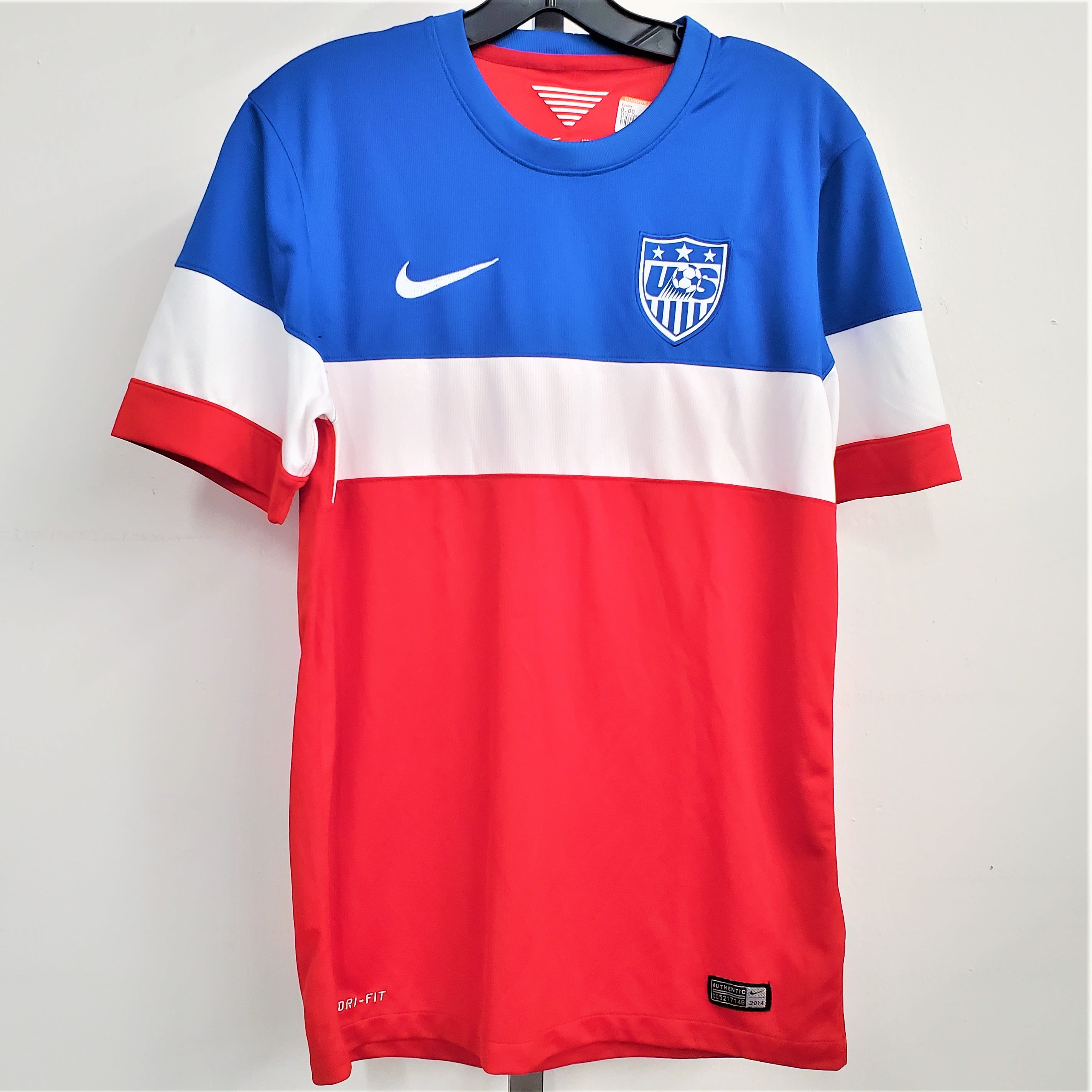 Buy the 2014 Nike USMNT Bomb Pop Football Soccer Jersey Knit Short ...