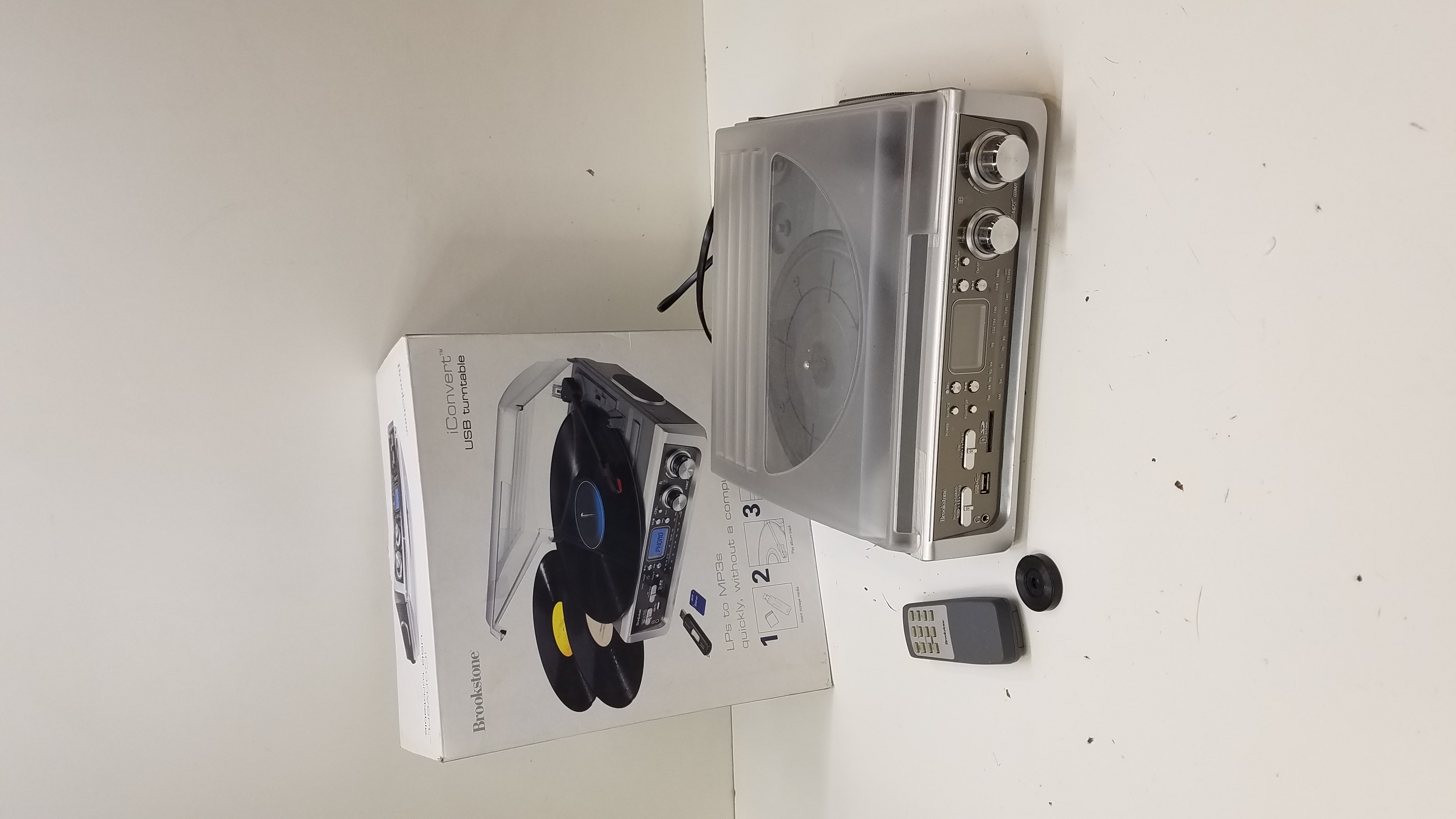 Buy the Brookstone iConvert USB Turntable GoodwillFinds