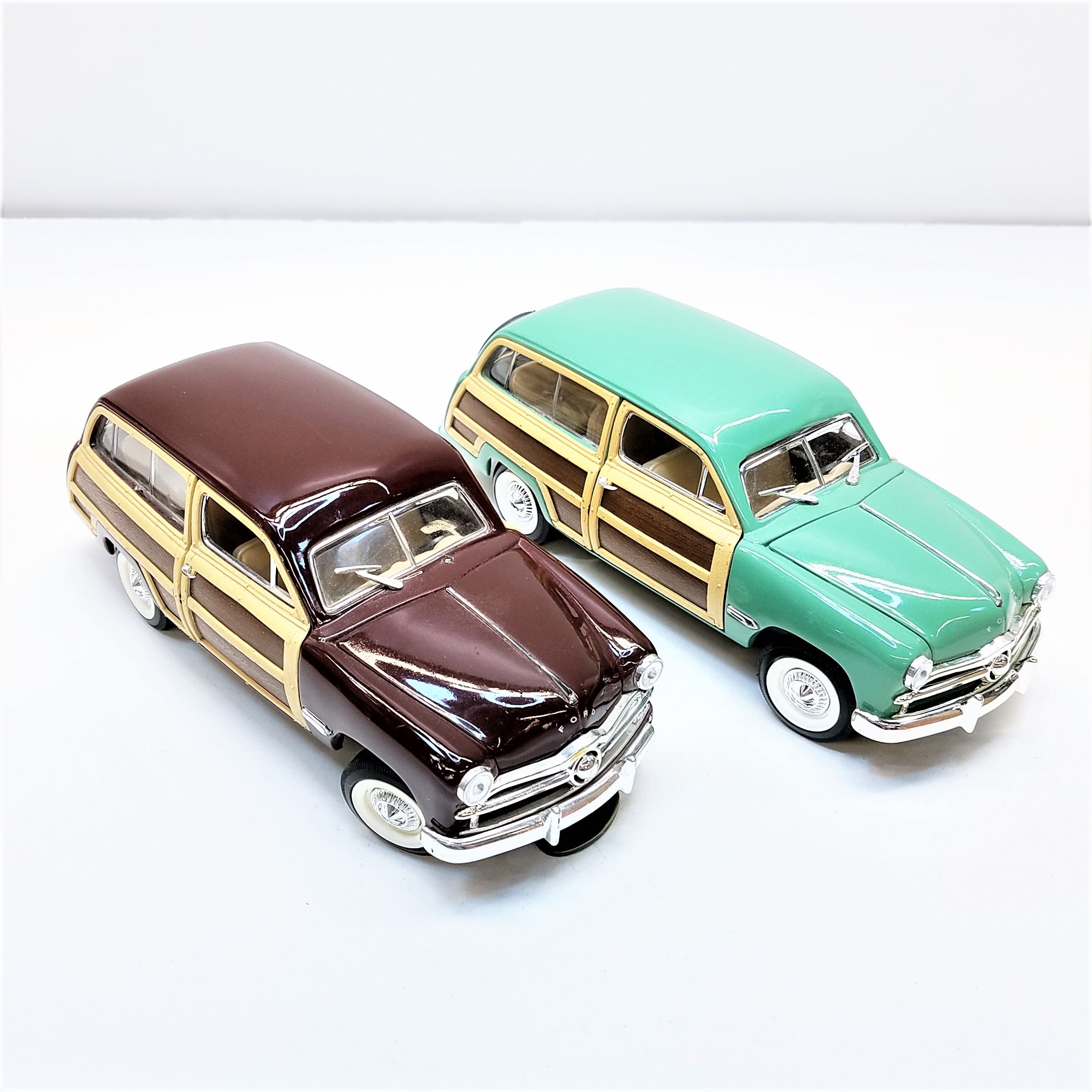 Buy the Sunnyside Ltd Diecast 1949 Ford Woody Wagon Model