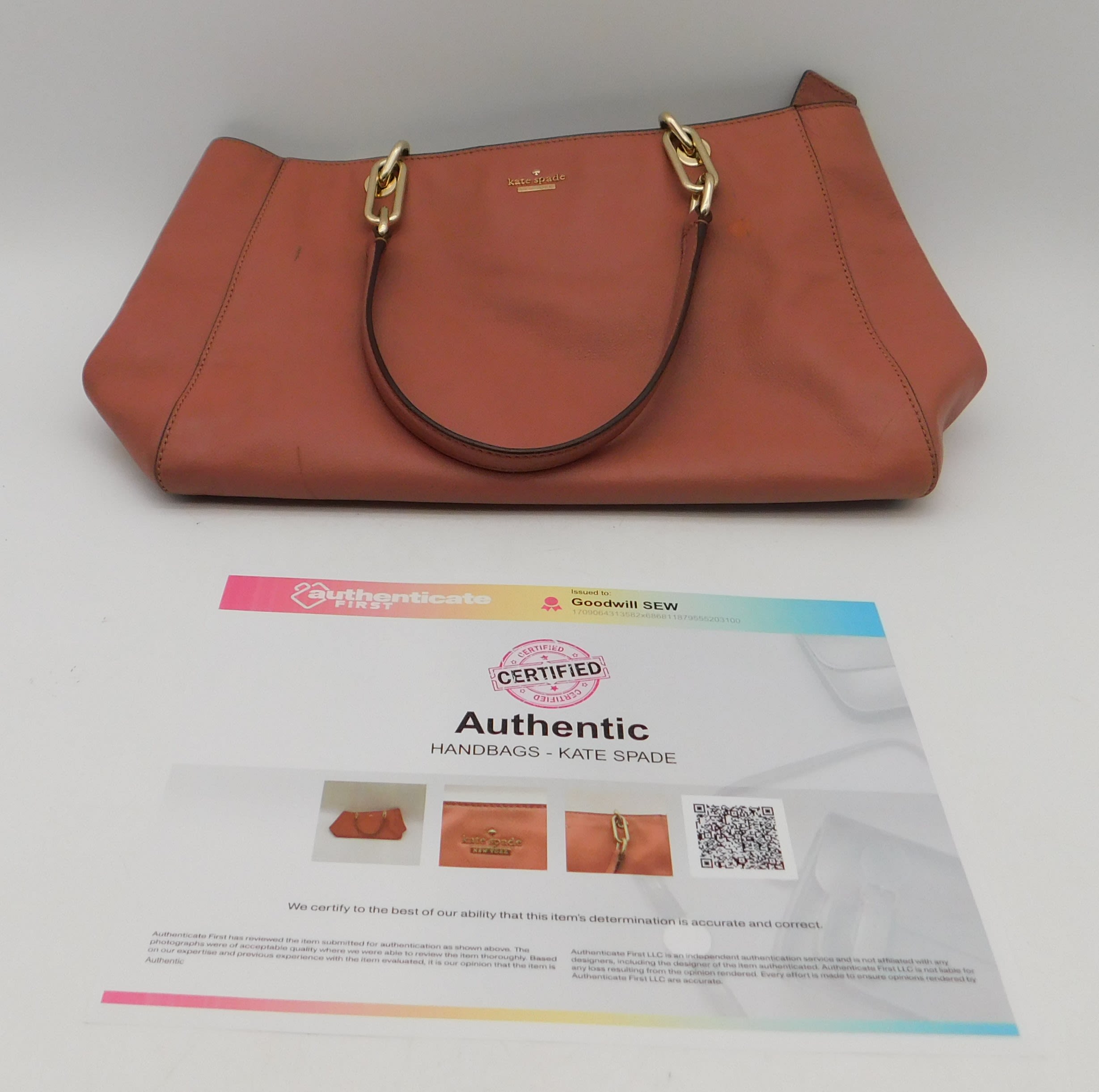 How to authenticate 2024 a kate spade purse