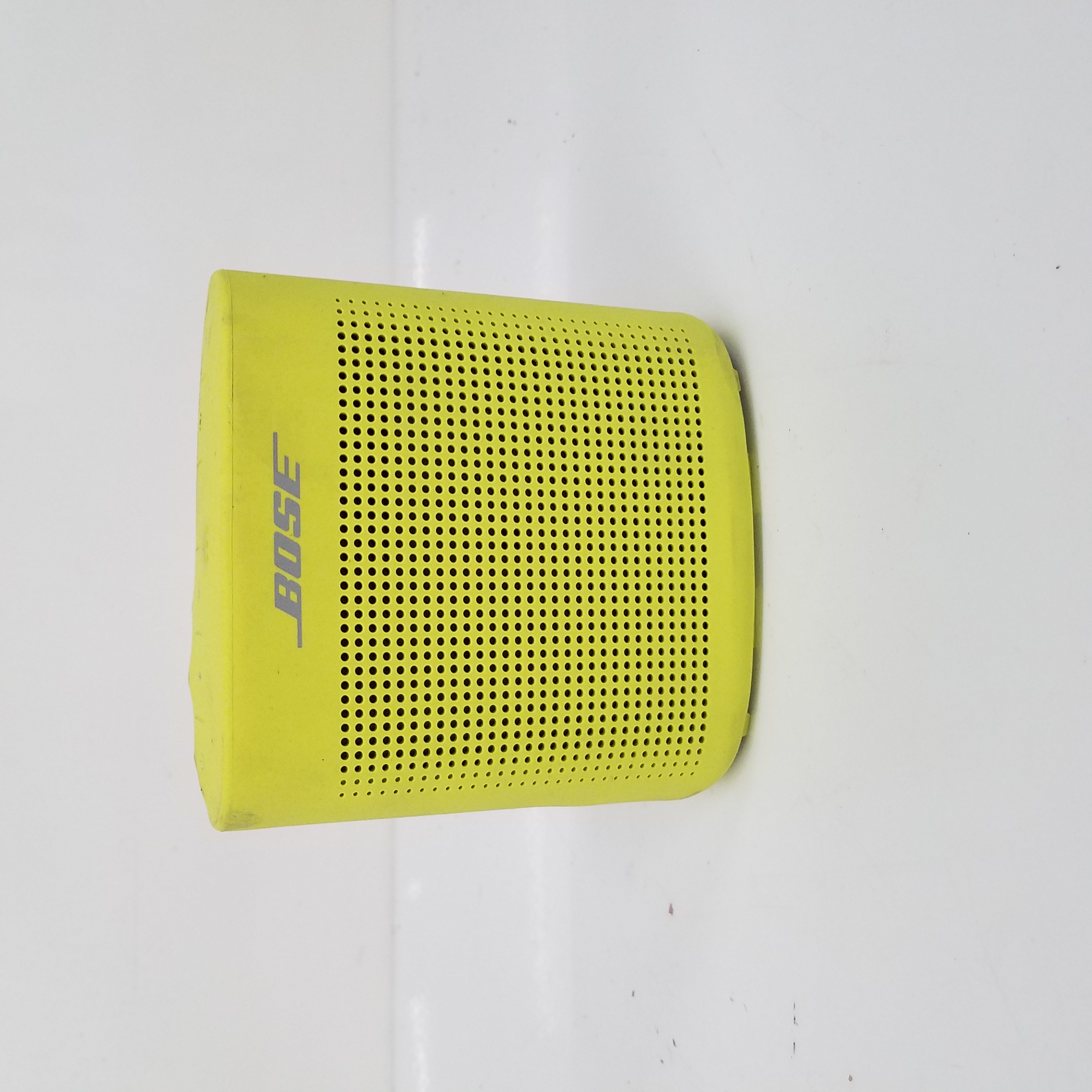 Buy the Bose Soundlink Color II | GoodwillFinds