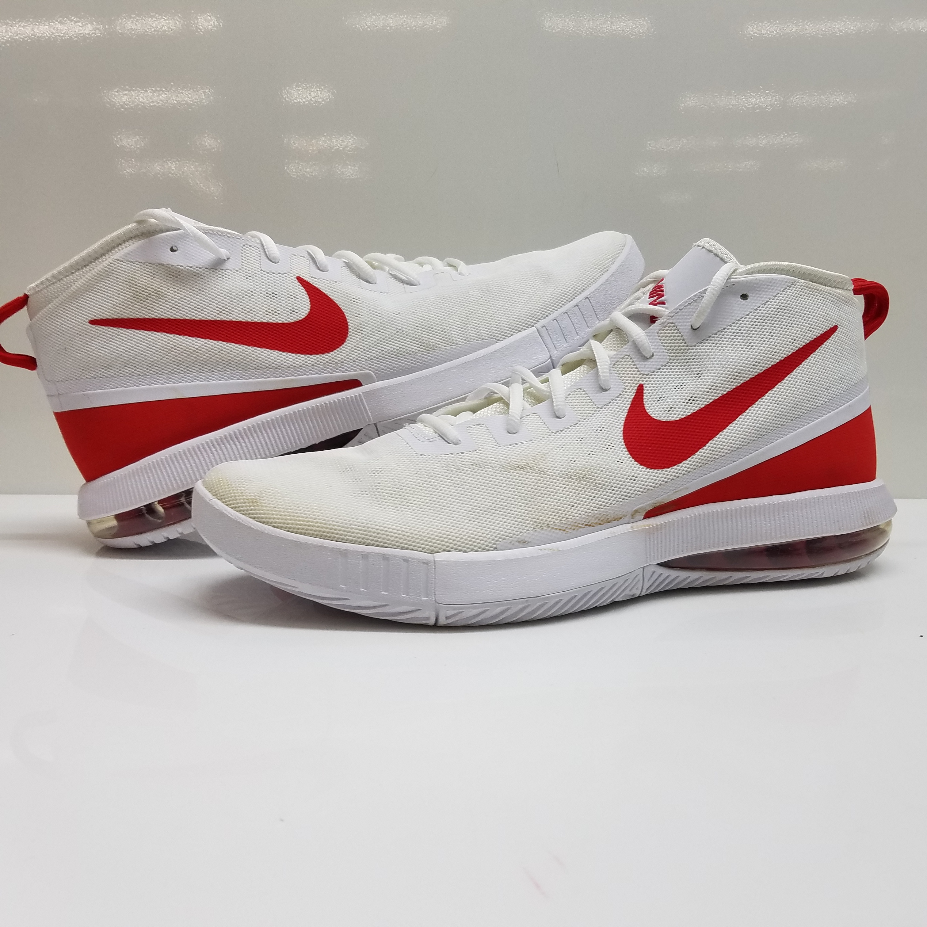 Nike air best sale max dominate white