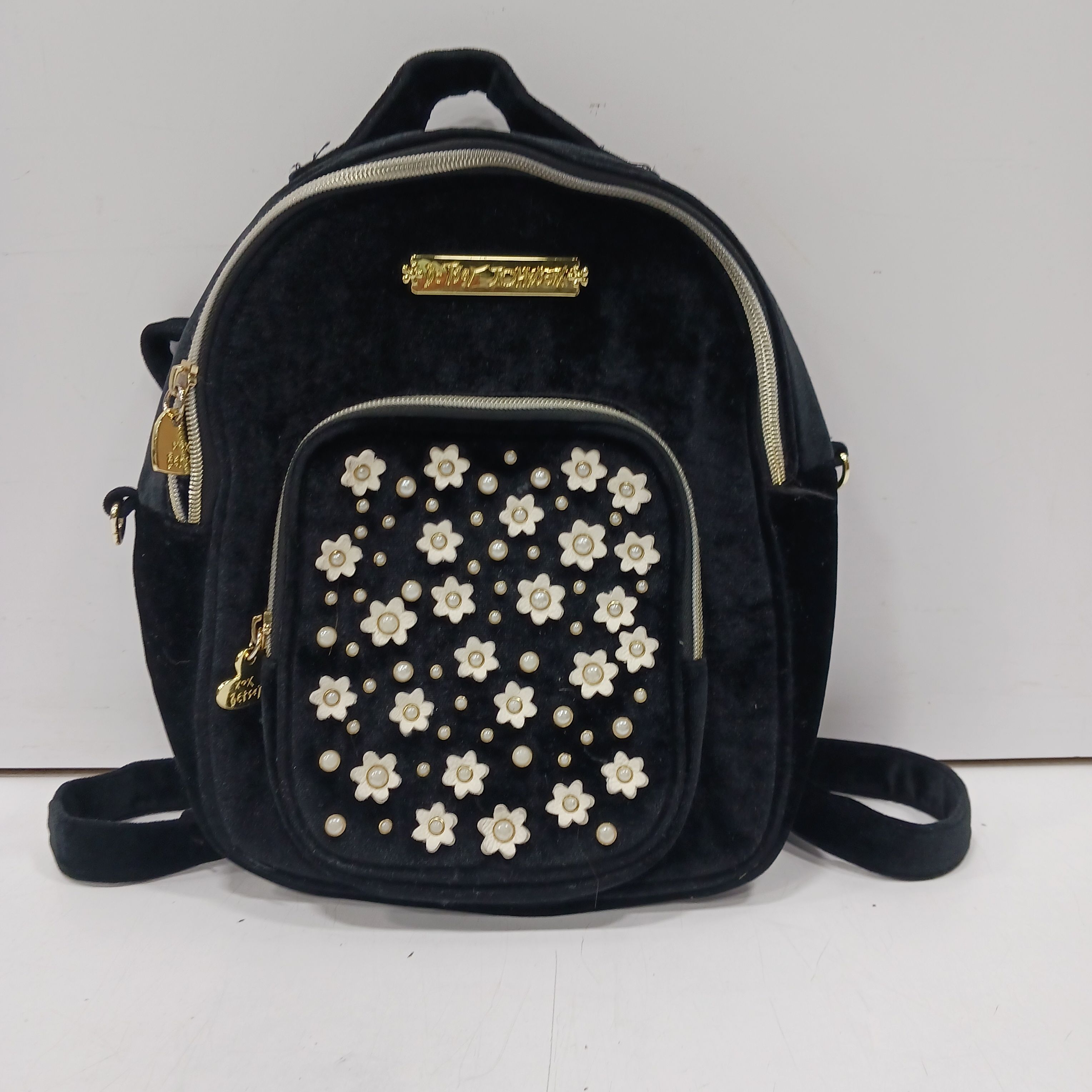 Betsey johnson apple clearance backpack