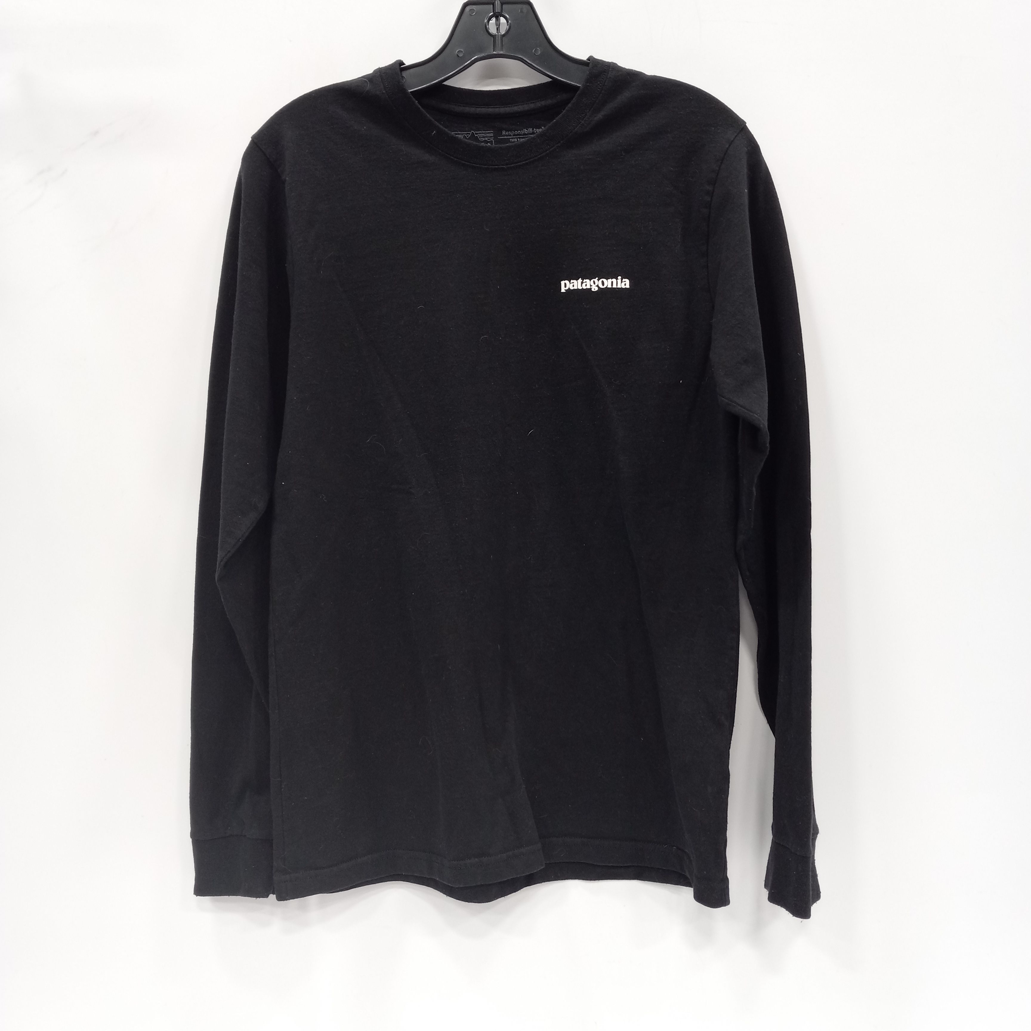 Buy the Patagonia Men's Black Regular Fit Long Sleeve Shirt Size S