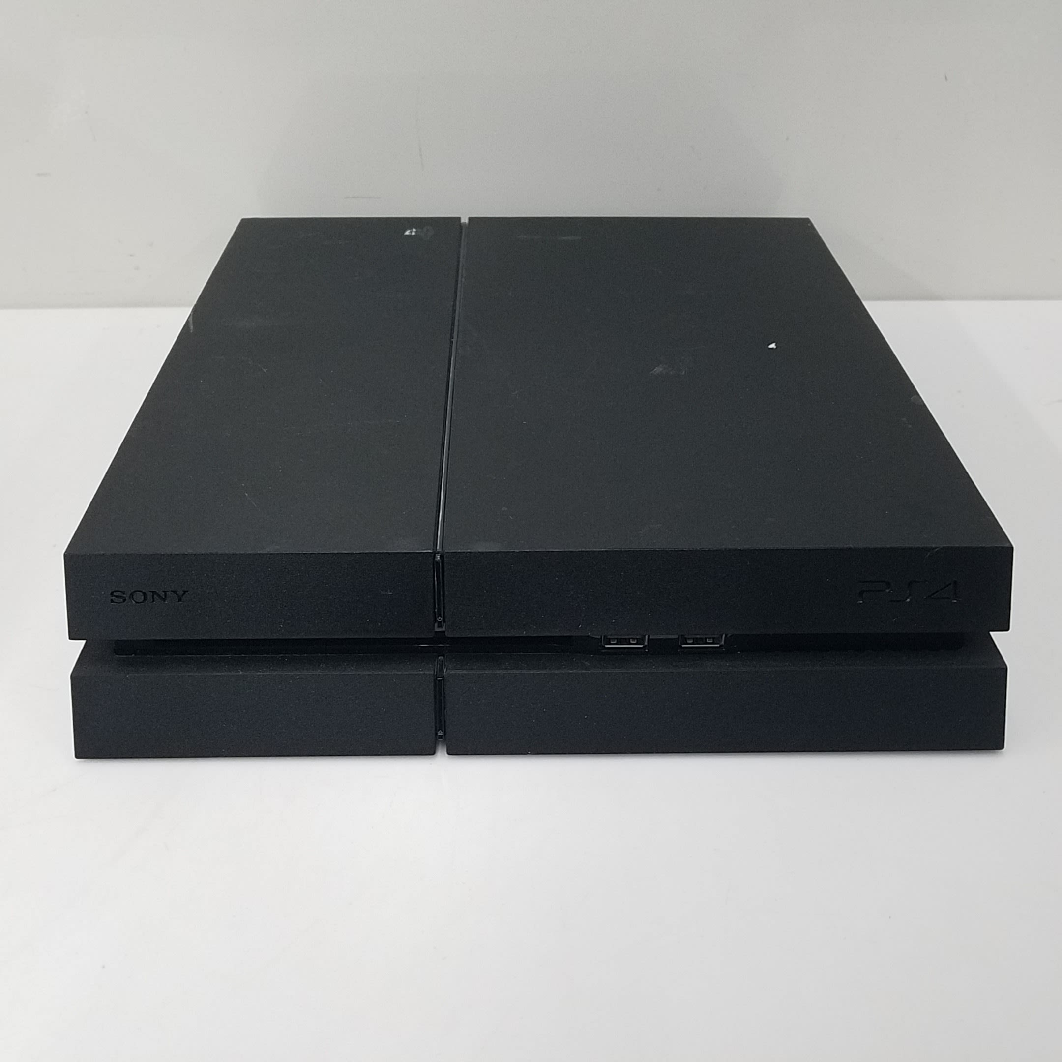 Buy the PlayStation 4 500GB CUH-1215A | GoodwillFinds