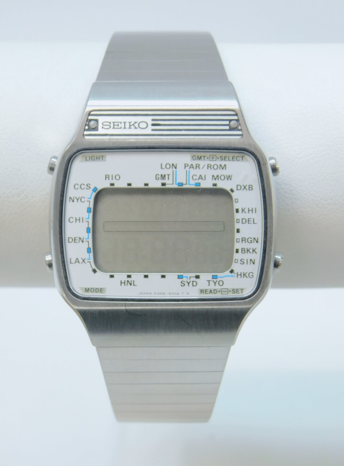 Buy the Vintage Seiko World Time LCD Screen Men s Watch 65.6g