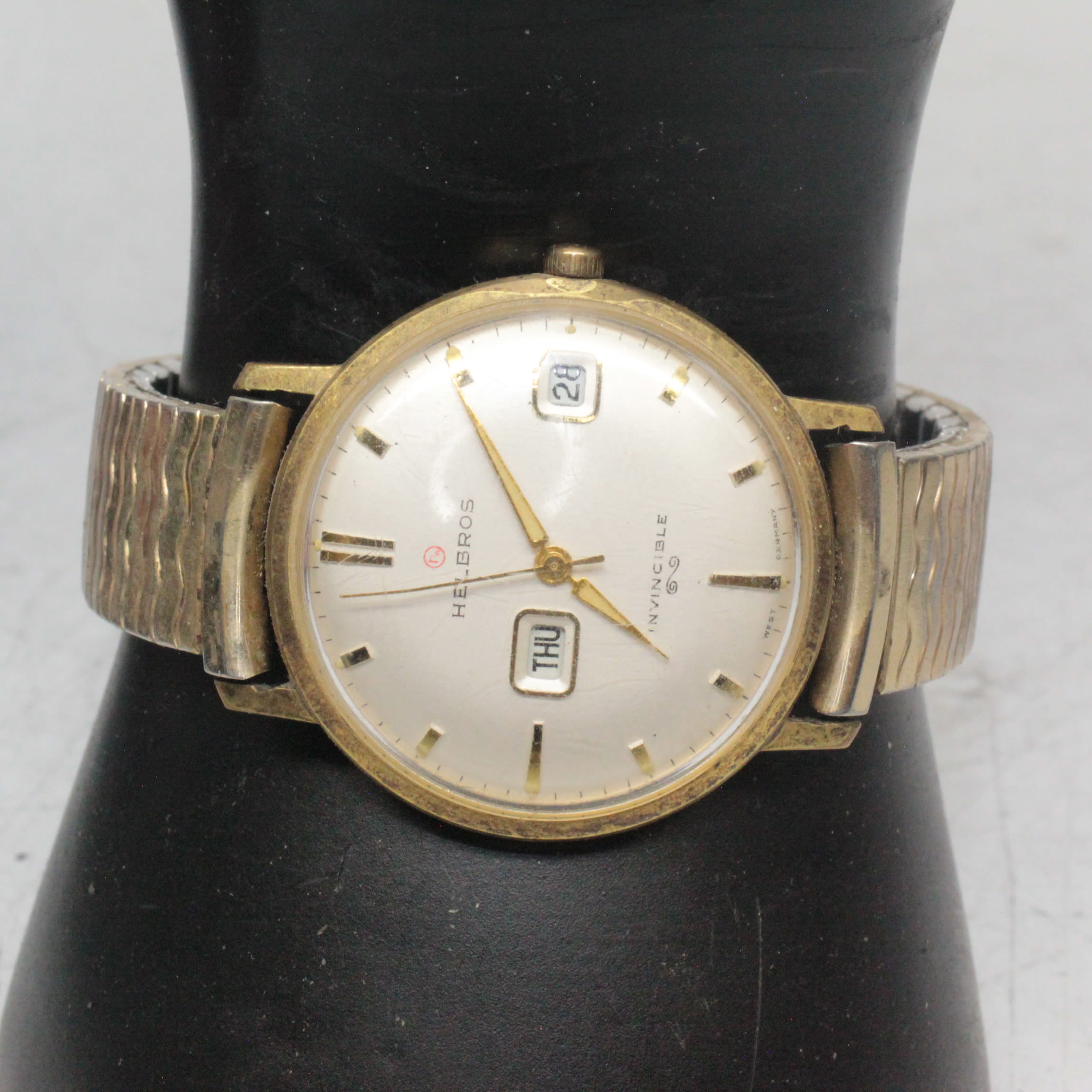 Buy the Vintage Helbros Invincible 17 Jewel Gold Tone Ivory Dial