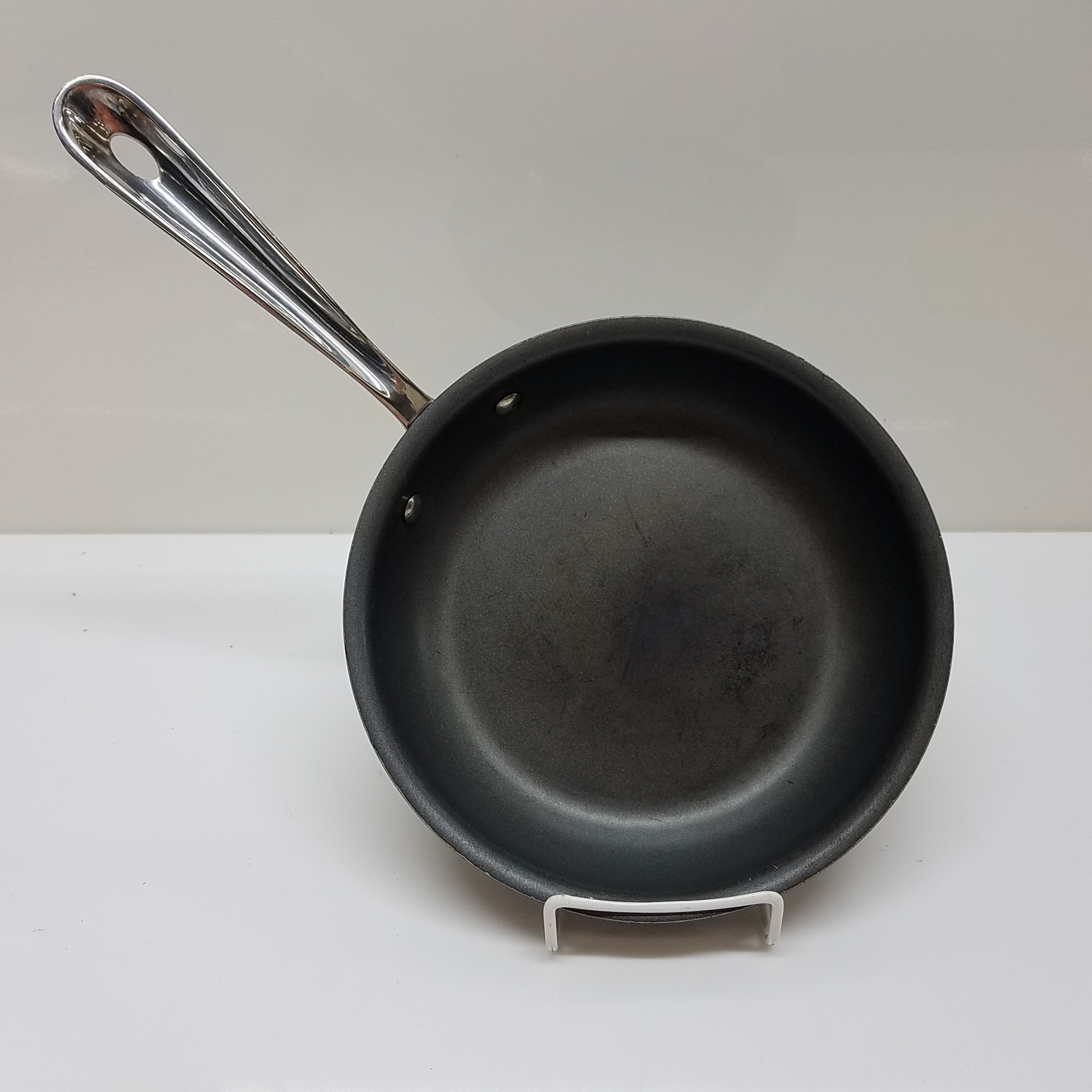 buy-the-all-clad-teflon-coated-skillet-frying-pan-goodwillfinds