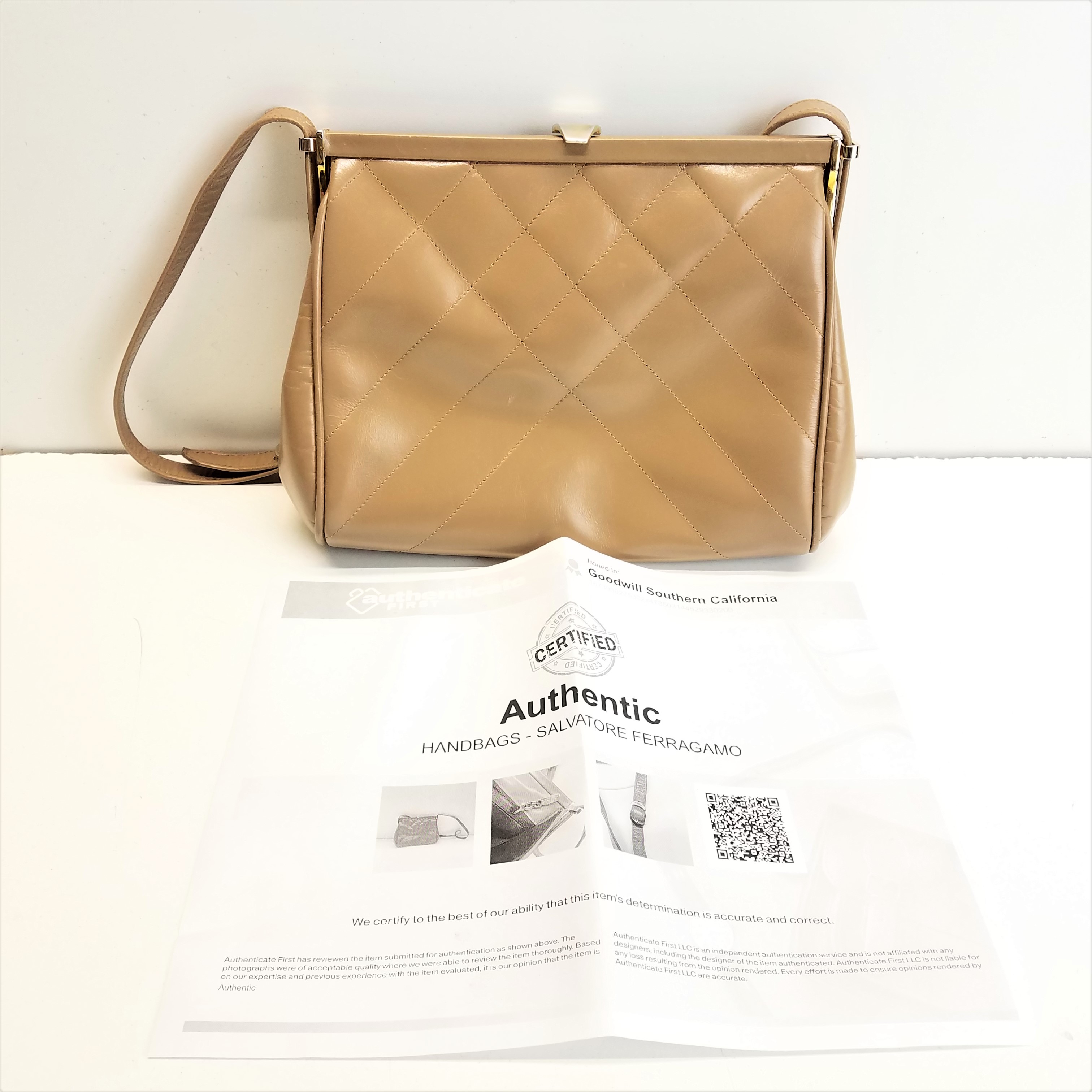 Calvin Klein - Authenticated Handbag - Leather Beige For Woman, Very Good condition