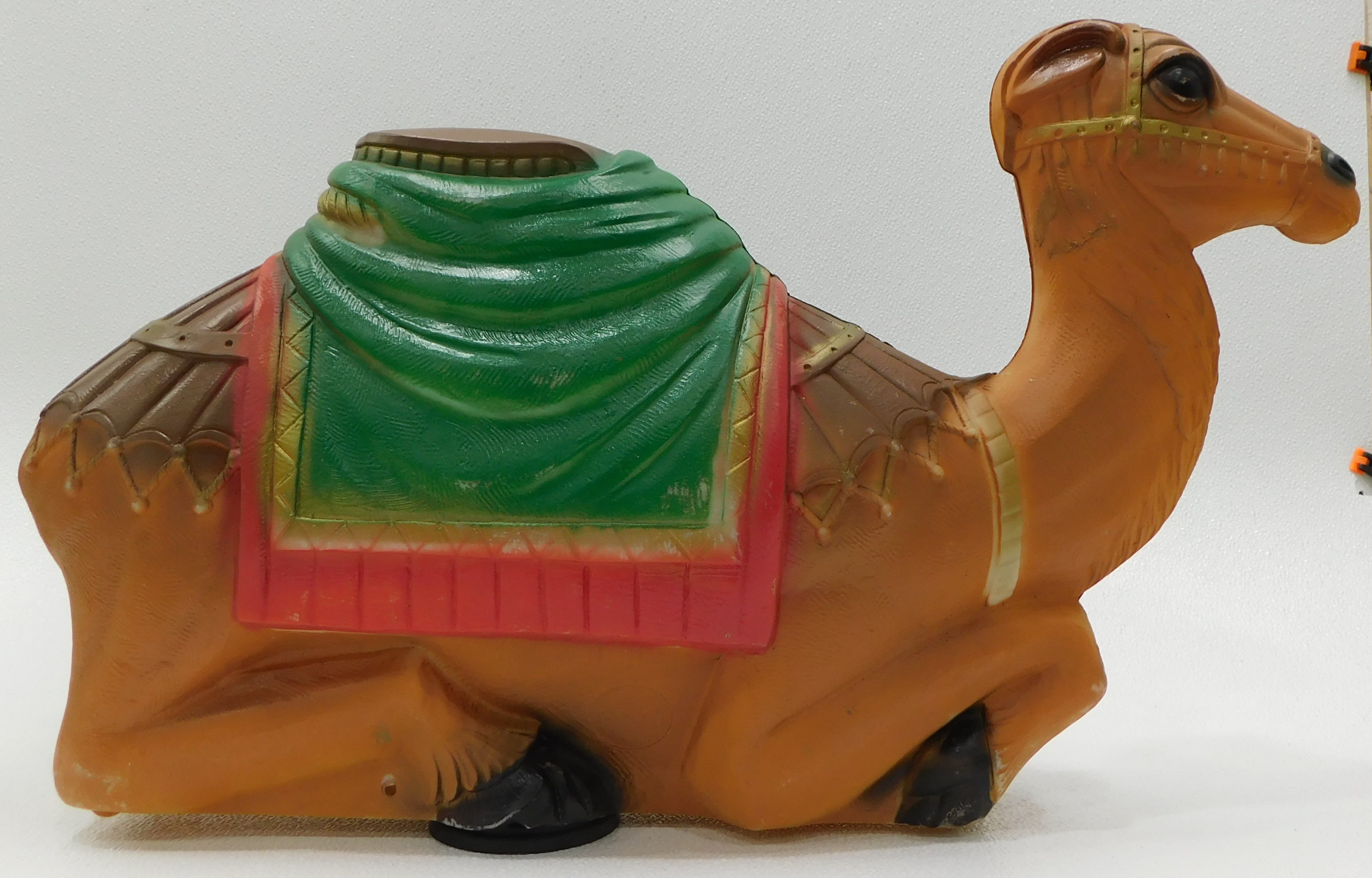 Buy the Vintage Blow Mold Light Up Christmas Camel | GoodwillFinds