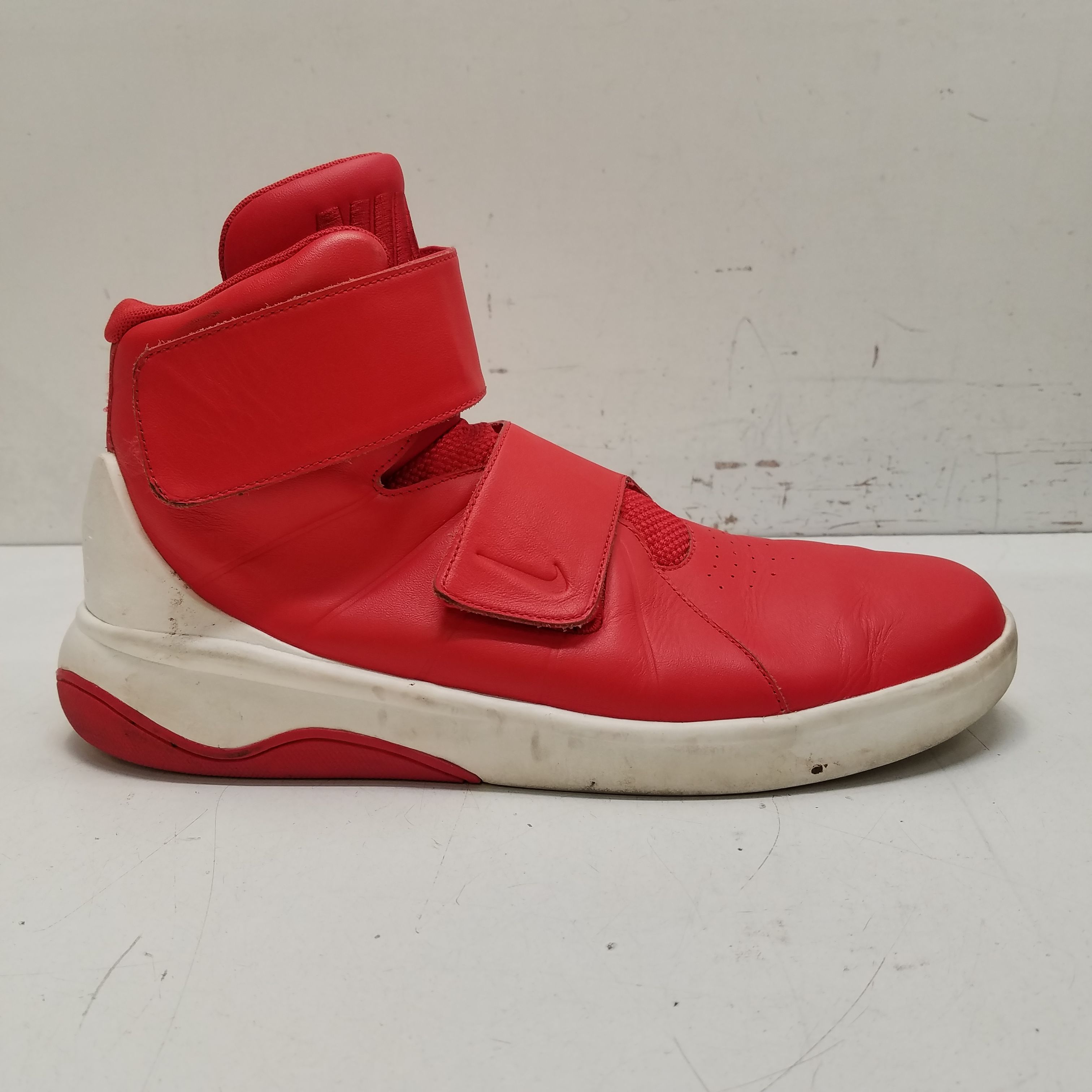 Nike clearance marxman red