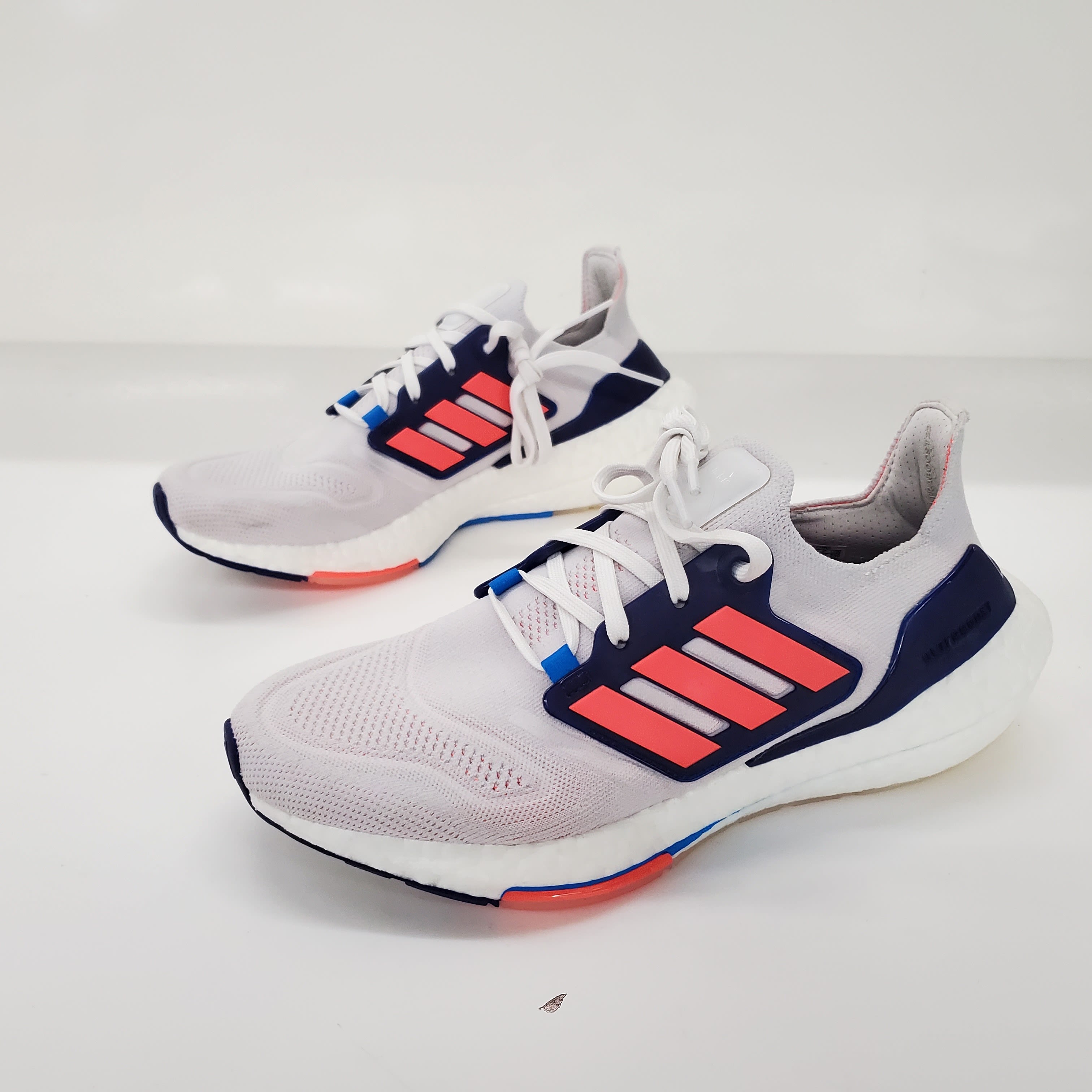 Buy Adidas UltraBoost 22 White Turbo Indigo Running Shoes Women's Size 8.5  for USD 64.99 | GoodwillFinds