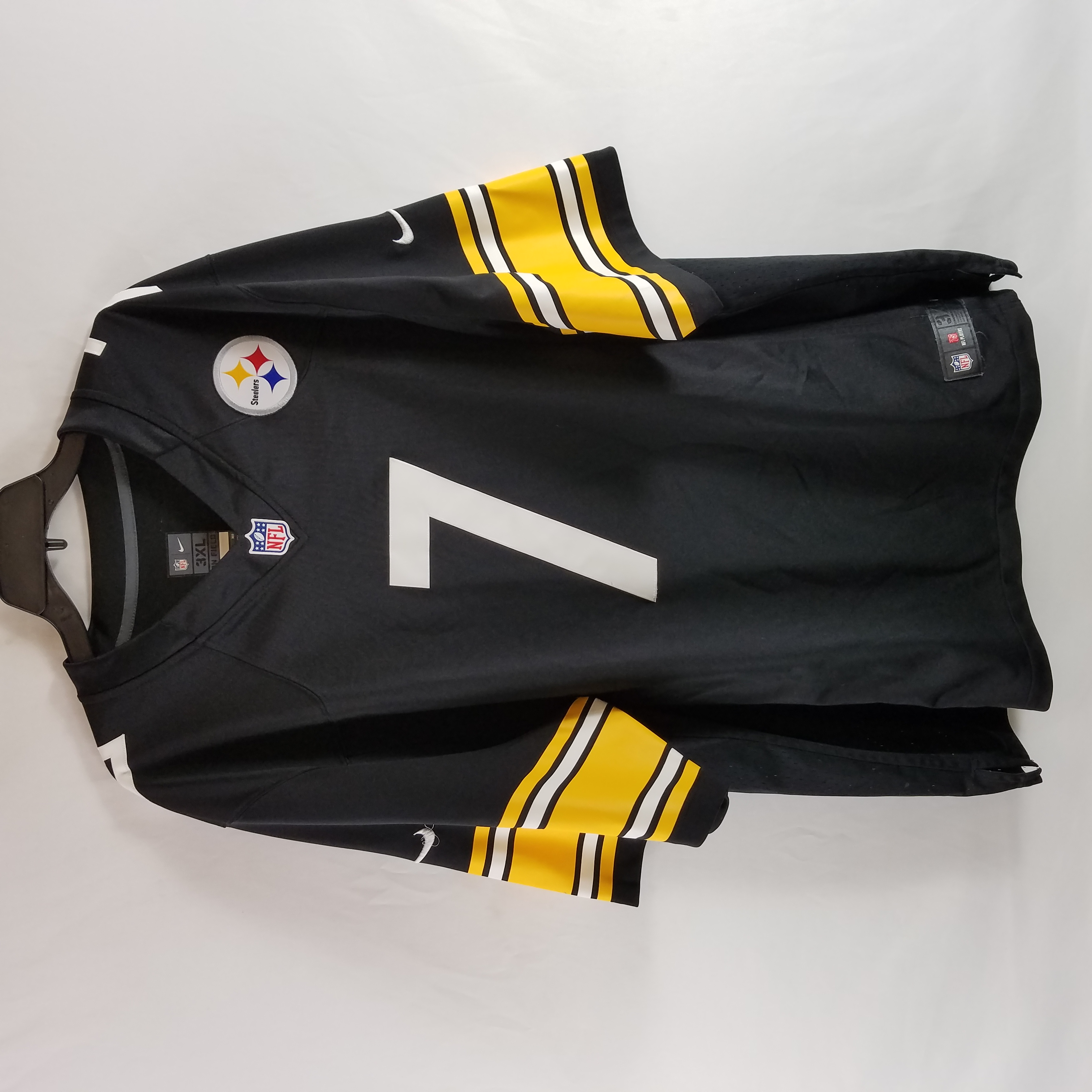 Buy the Nike NFL Men Black Steelers #7 Jersey 3XL