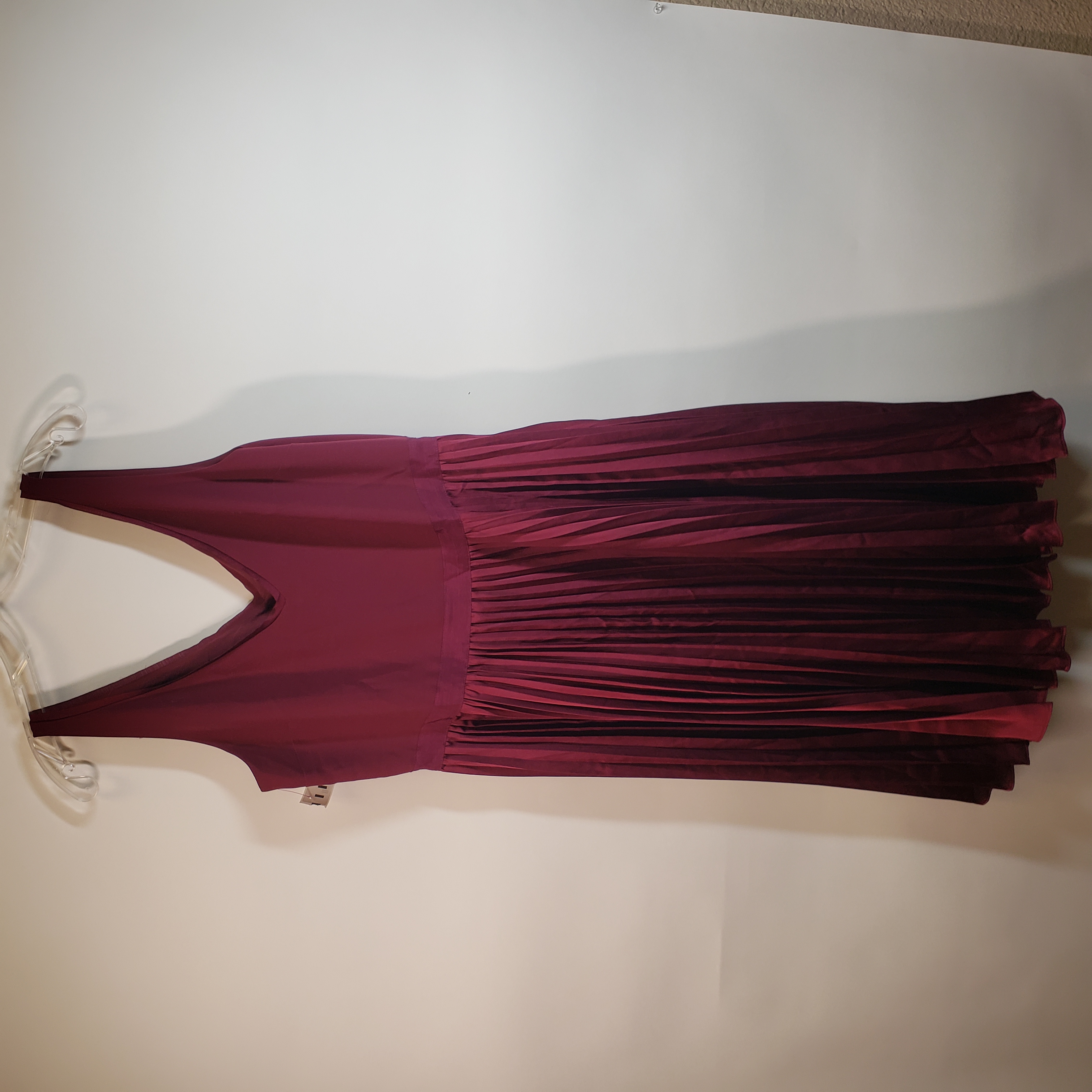 Buy the Women's Midi Dress Size 12 | GoodwillFinds