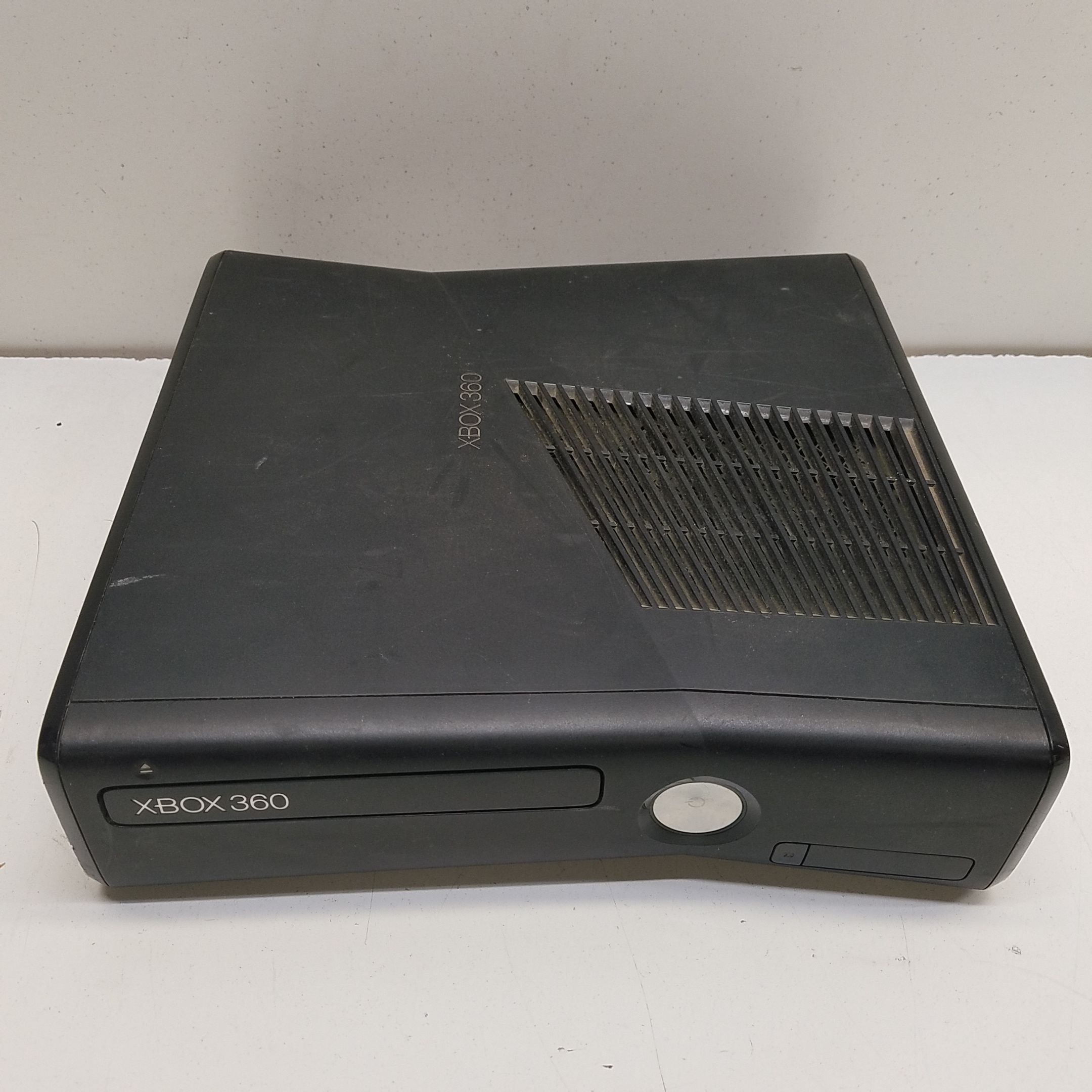 Buy the Microsoft Xbox 360 Console For Parts or Repair | GoodwillFinds