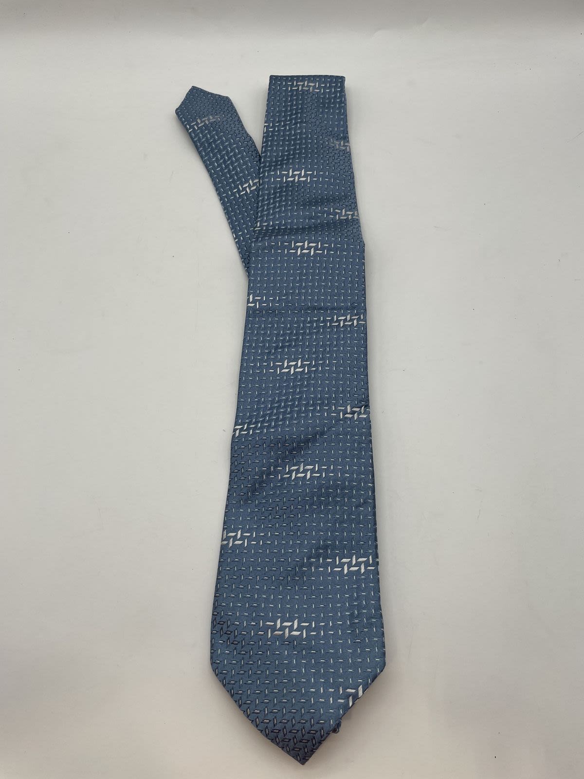 Buy the Authentic Mens Blue Silk Printed Keeper Loop Adjustable Pointed  Necktie