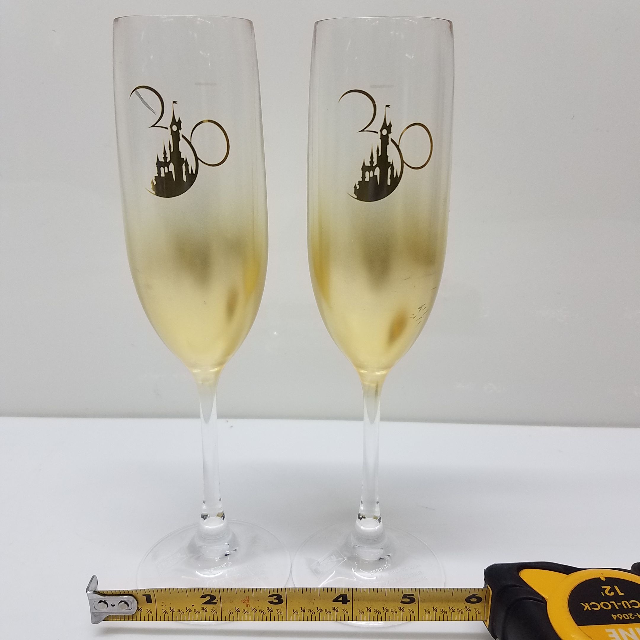 Champagne deals flute measure