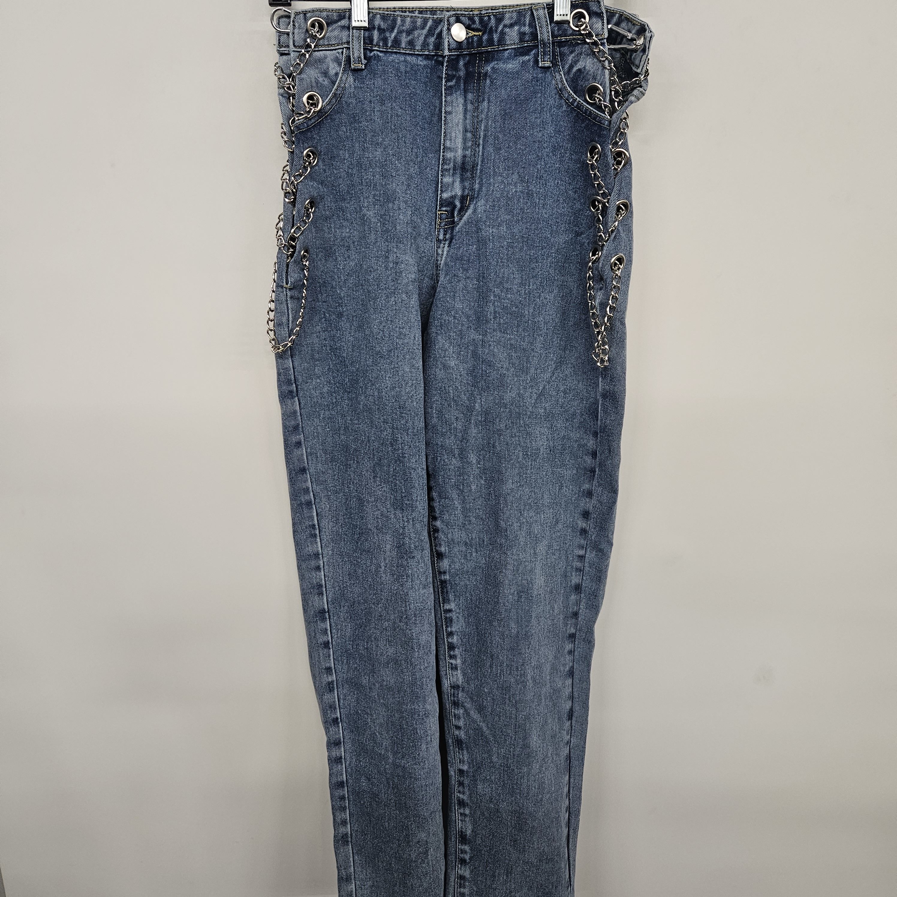 Vintage Wash Chain Waist Detail Mom Jeans