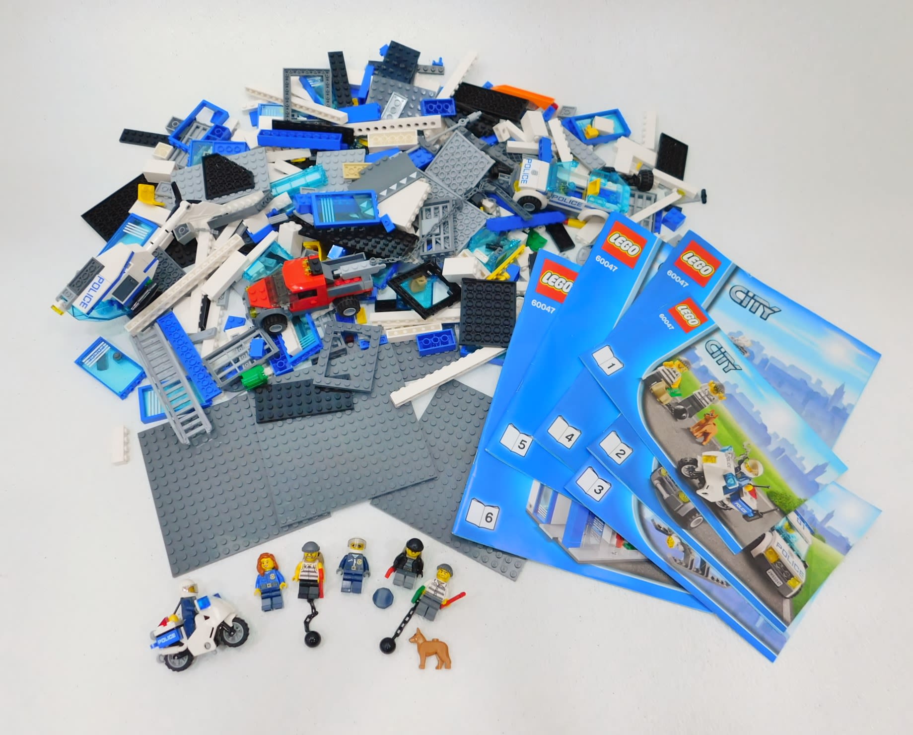 LEGO 60047 Le Commissariat De Police - LEGO City - BricksDirect Condition  Nouveau.