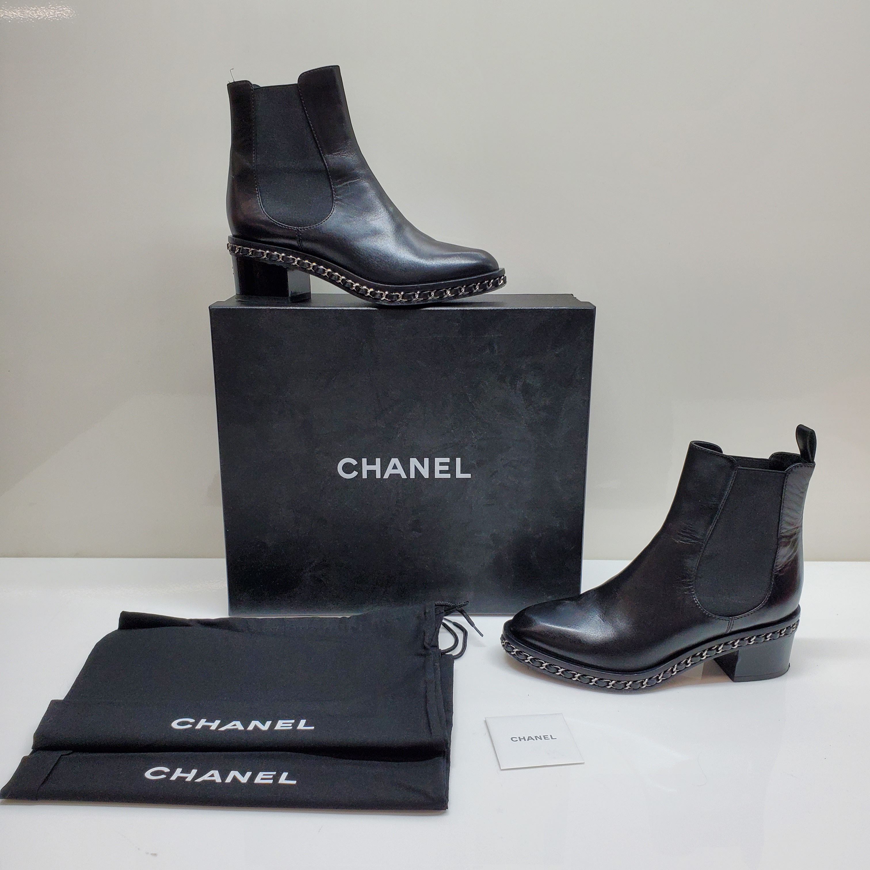 Chanel chain clearance link boots