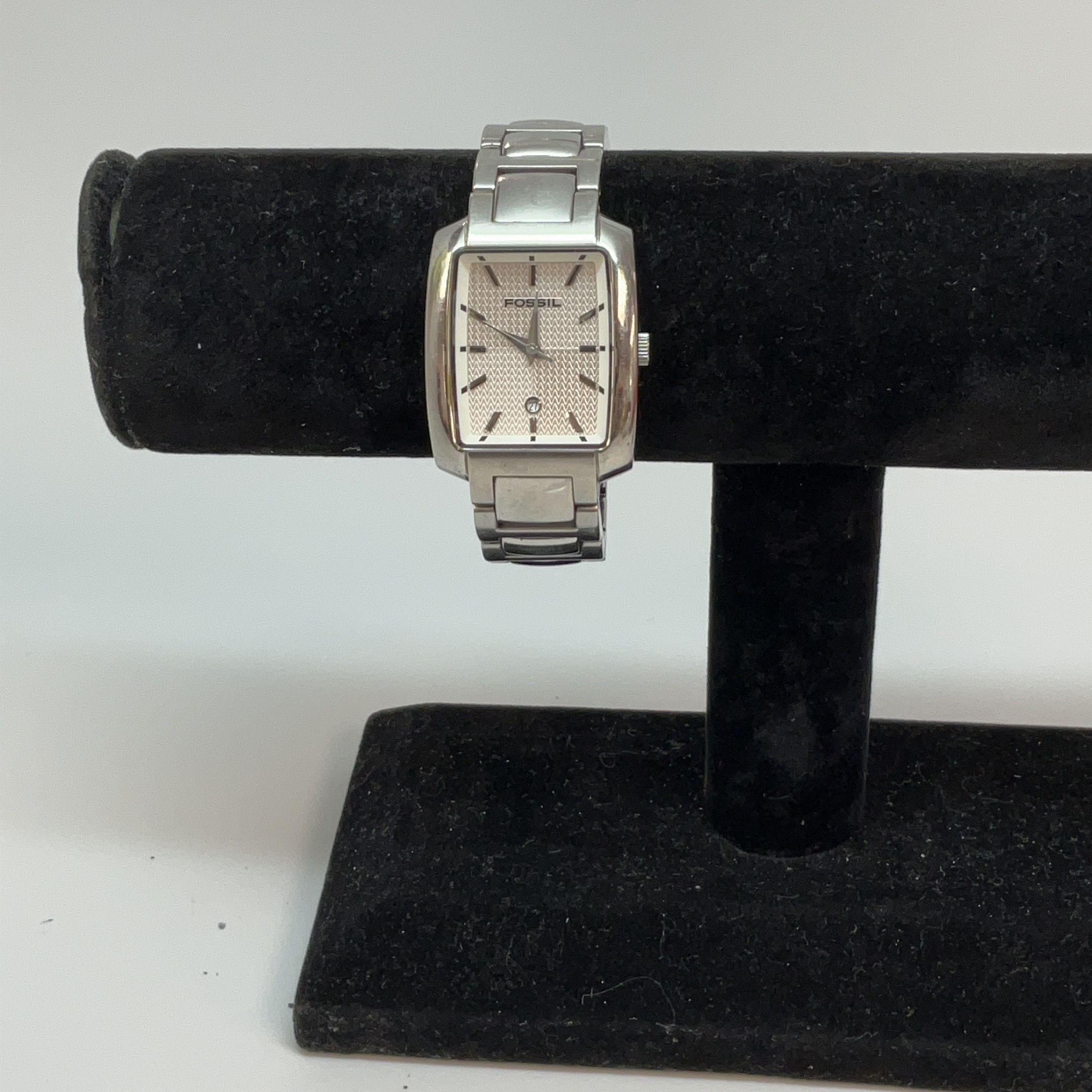 Buy the Designer Fossil ES-1234 Silver-Tone Rectangular Dial Analog  Wristwatch | GoodwillFinds