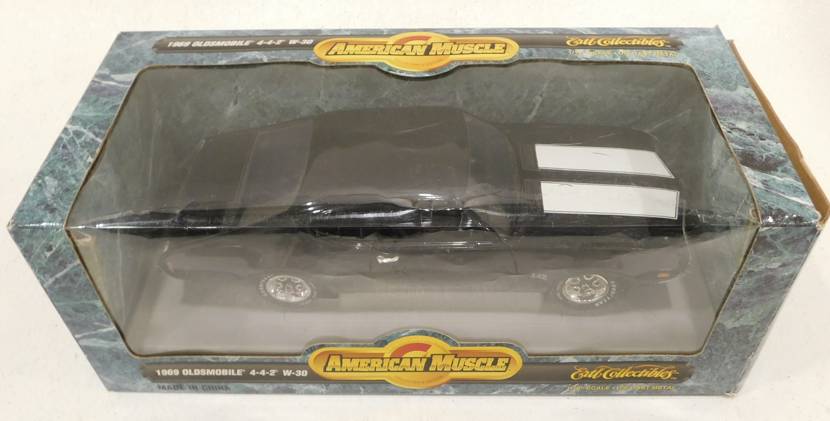 Buy ERTL American Muscle 1969 Oldsmobile 4-4-2 W-30 1/18 Scale Car IOB for  USD 29.99 | GoodwillFinds