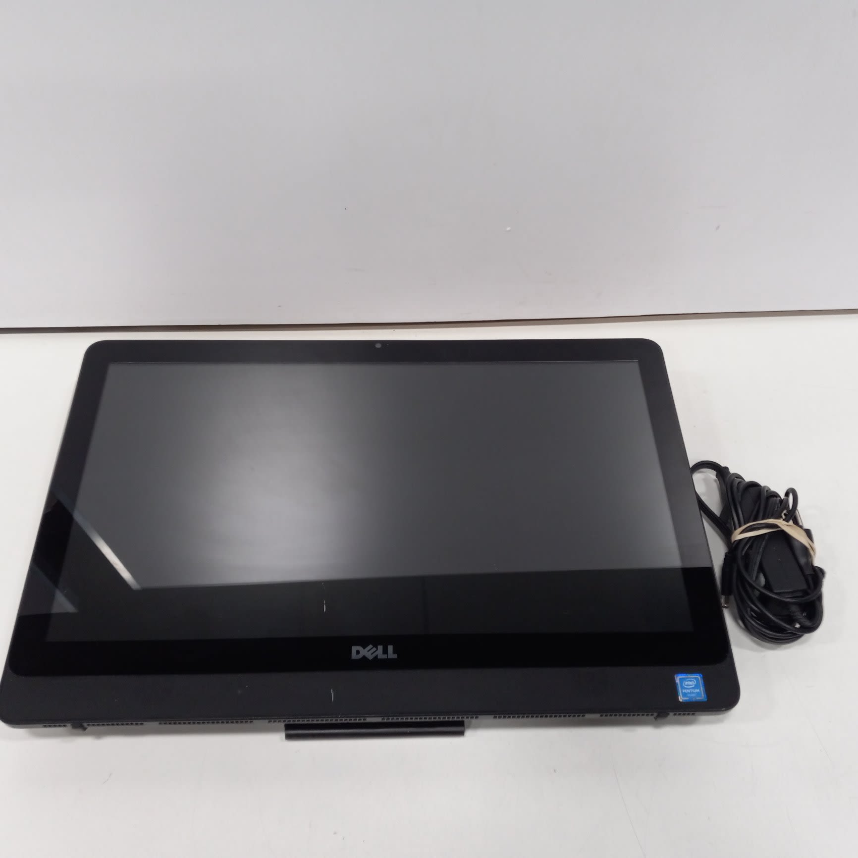 Buy Dell Inspiron 20 Model 3052 Series AIO for USD 109.99 | GoodwillFinds