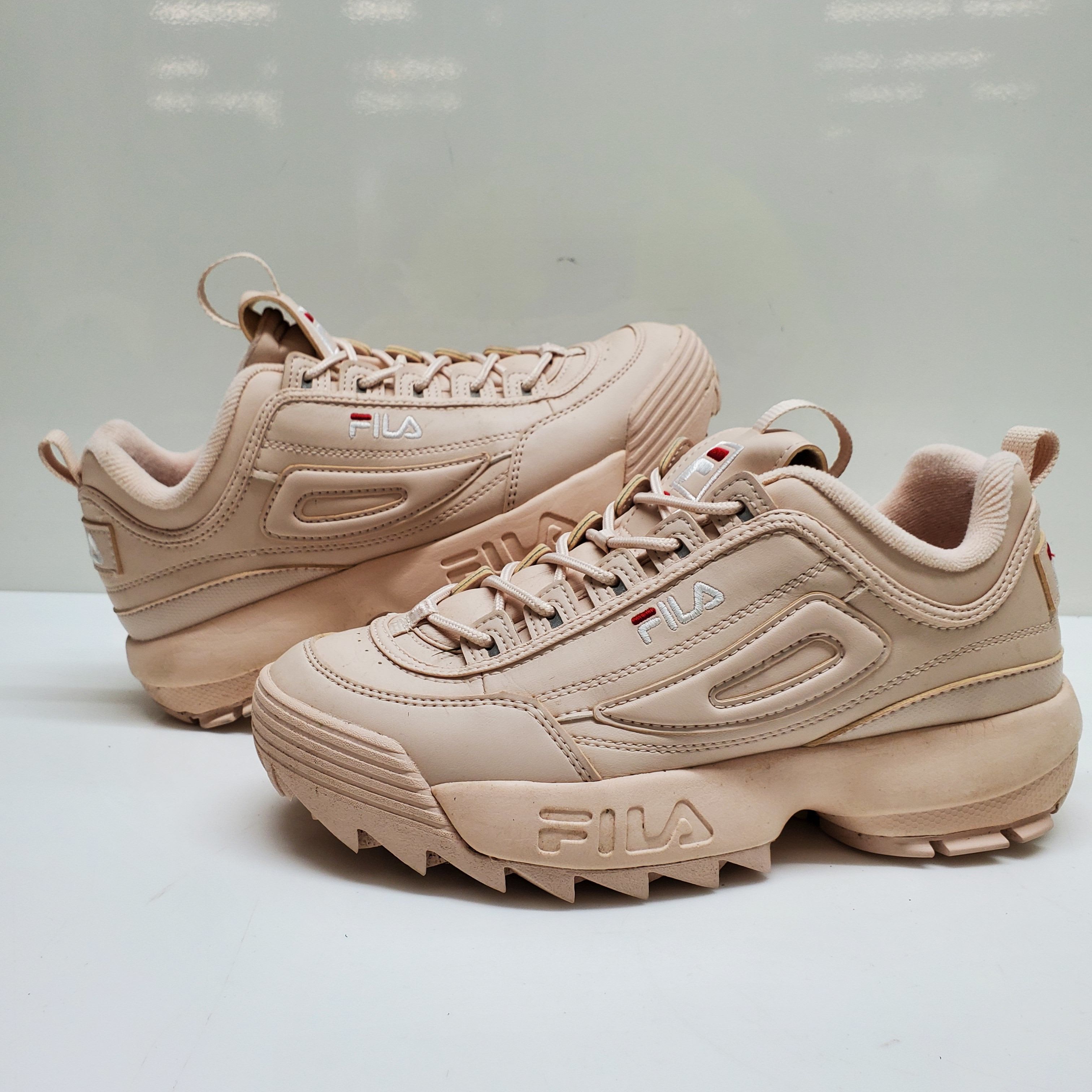 Blush pink sale fila disruptor