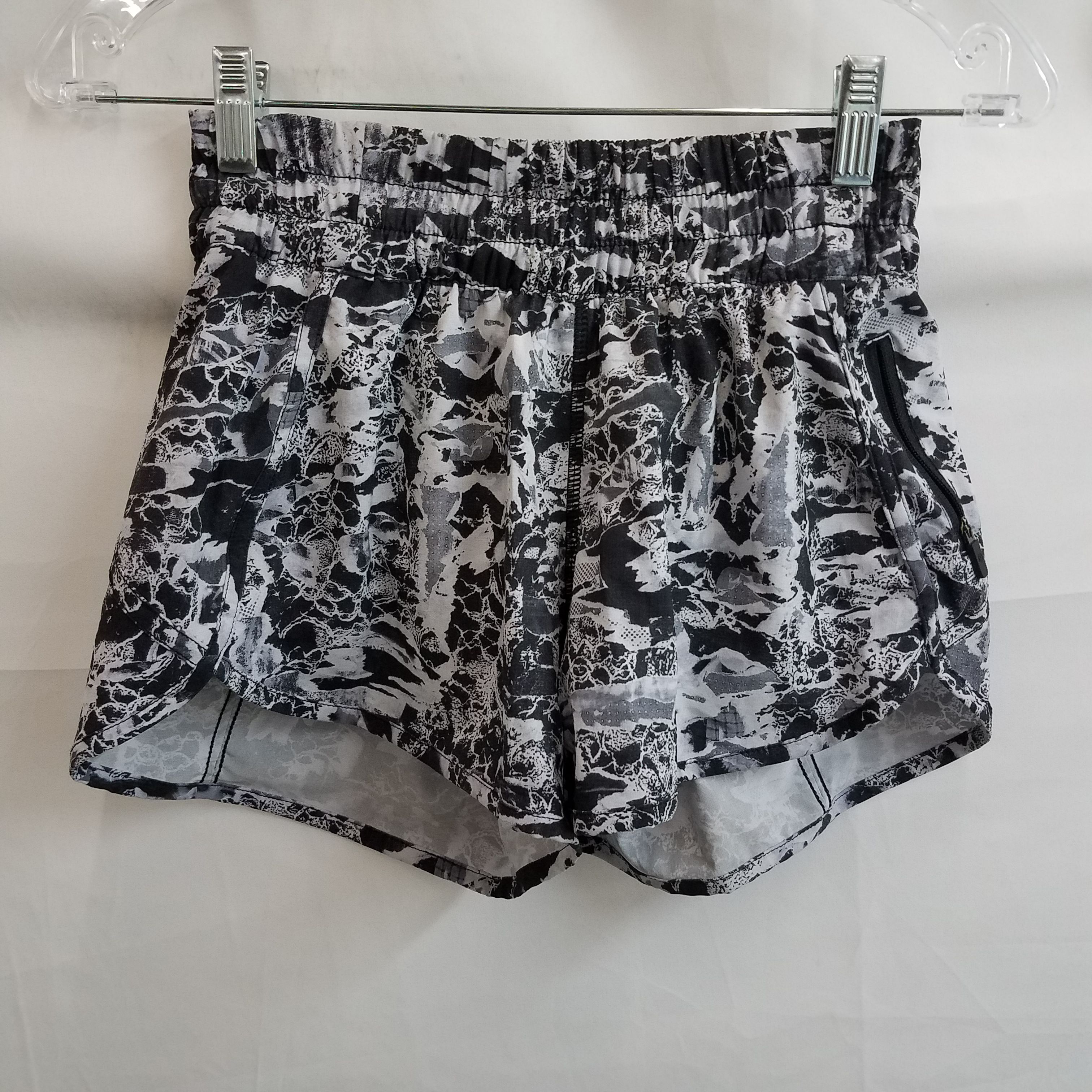 Buy Lululemon women's high waisted abstract print running shorts size 4 for  USD 29.99 | GoodwillFinds