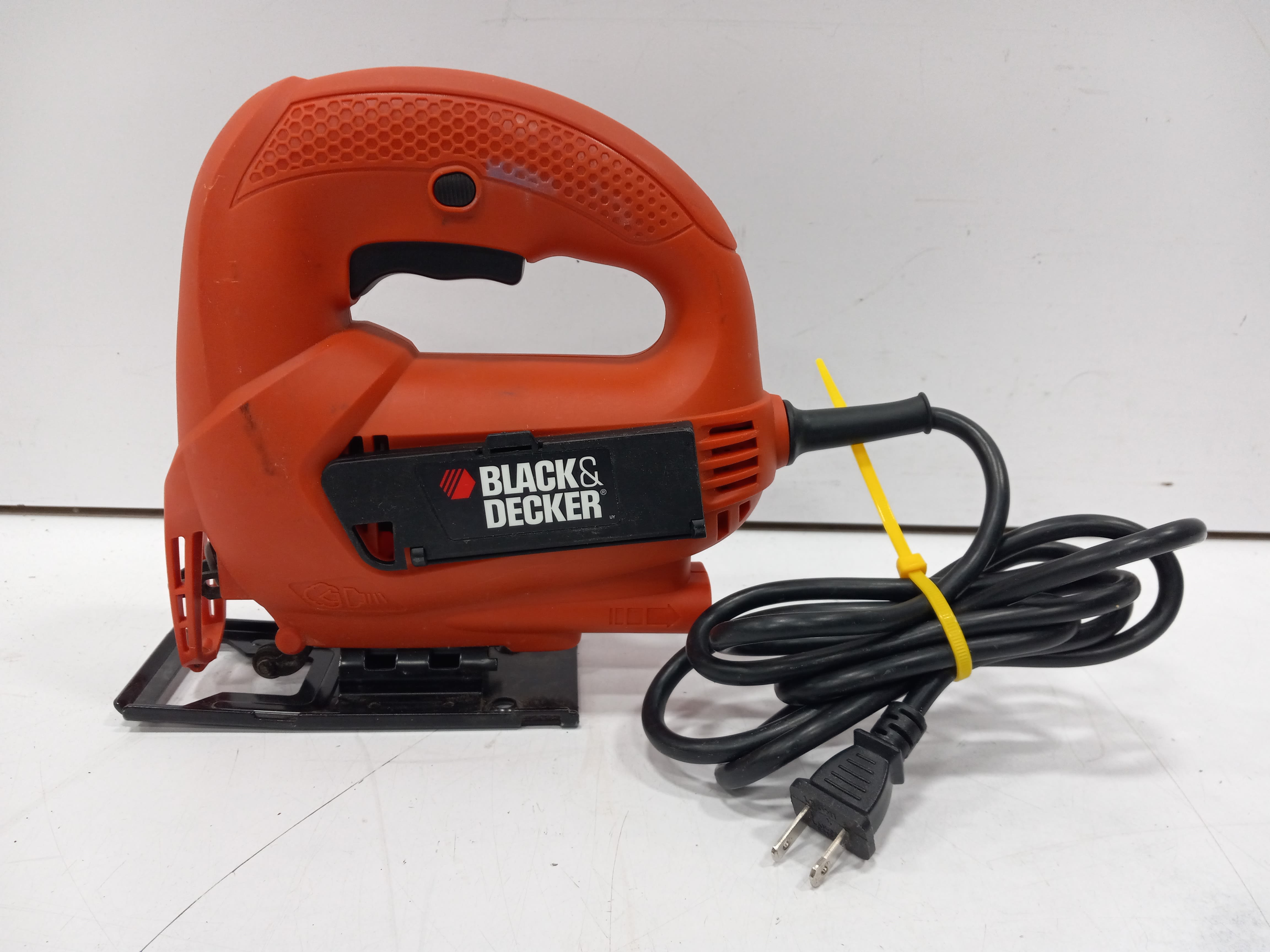 Comprar Sierra Caladora Black & Decker- 4 Amperios