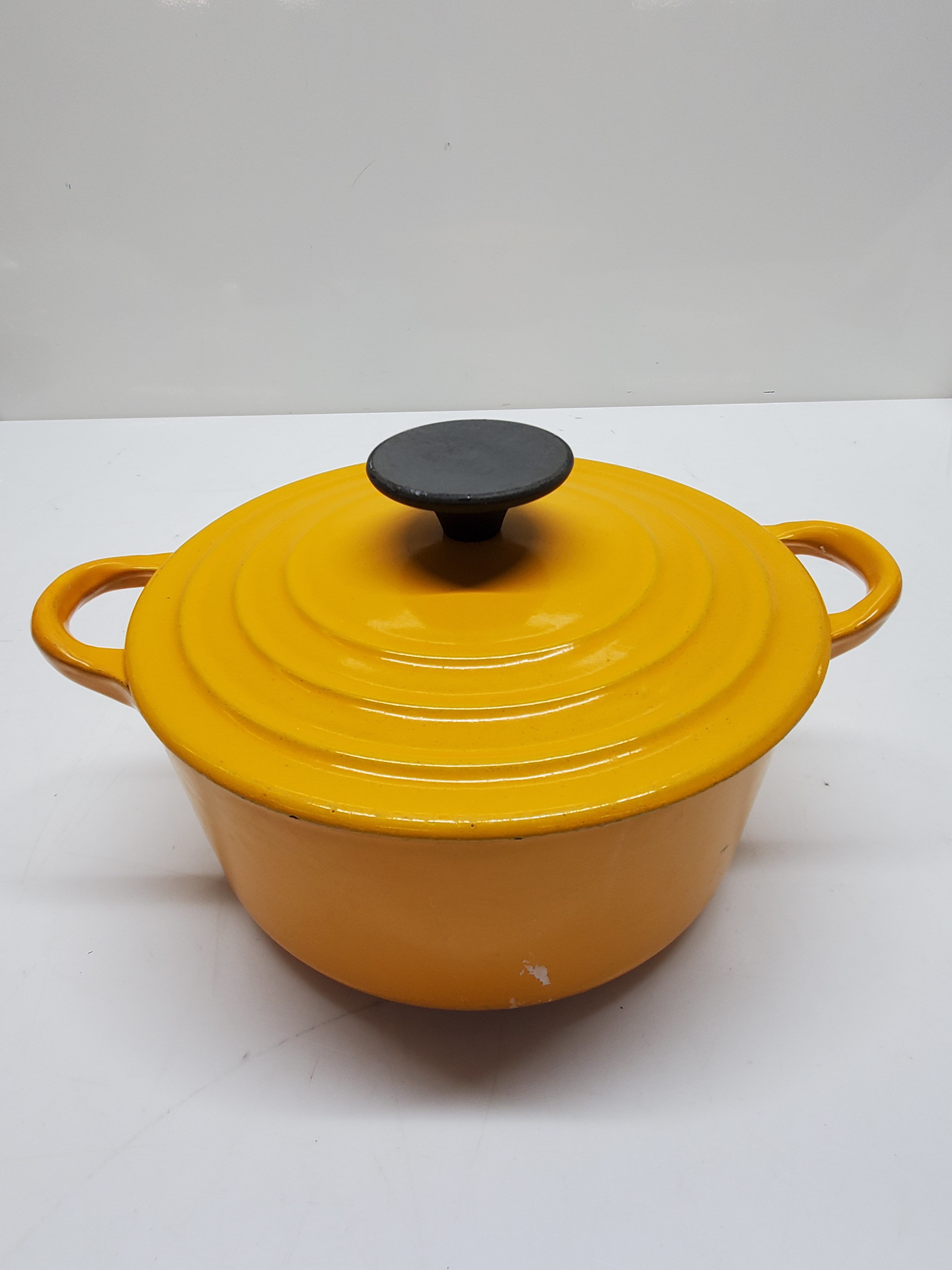 Dutch Oven in Yellow