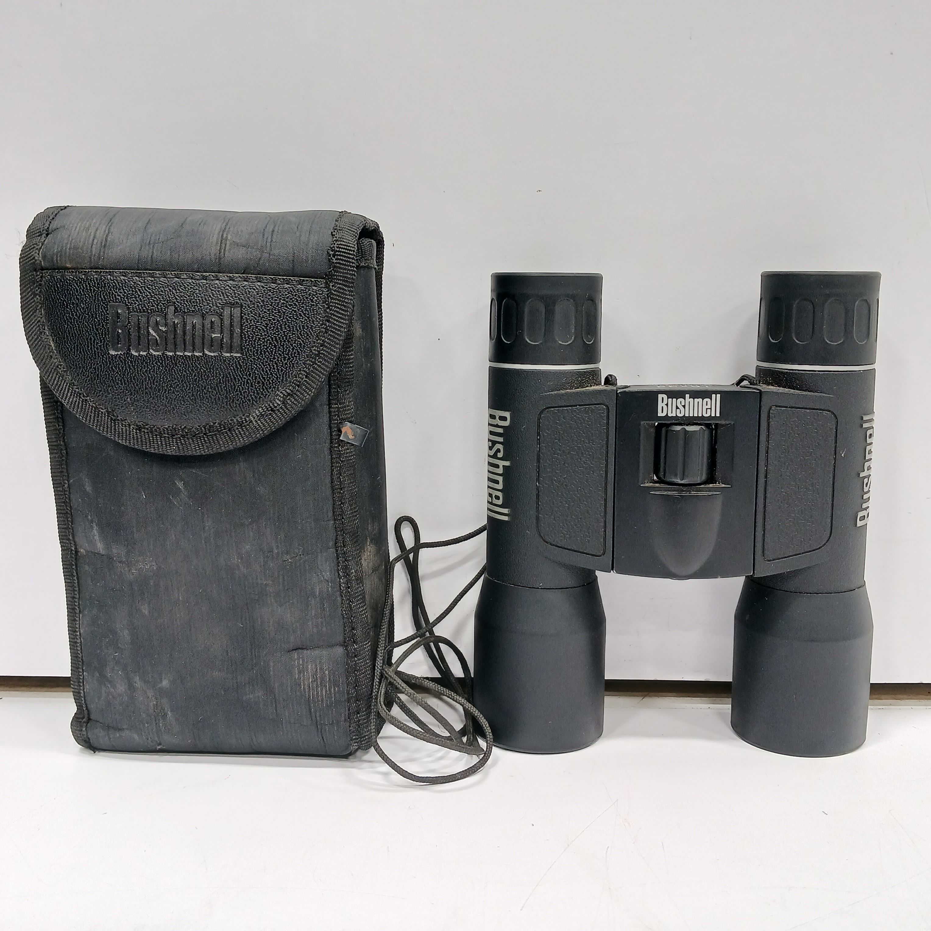 Buy The Bushnell 16x32 Binoculars W  Case 