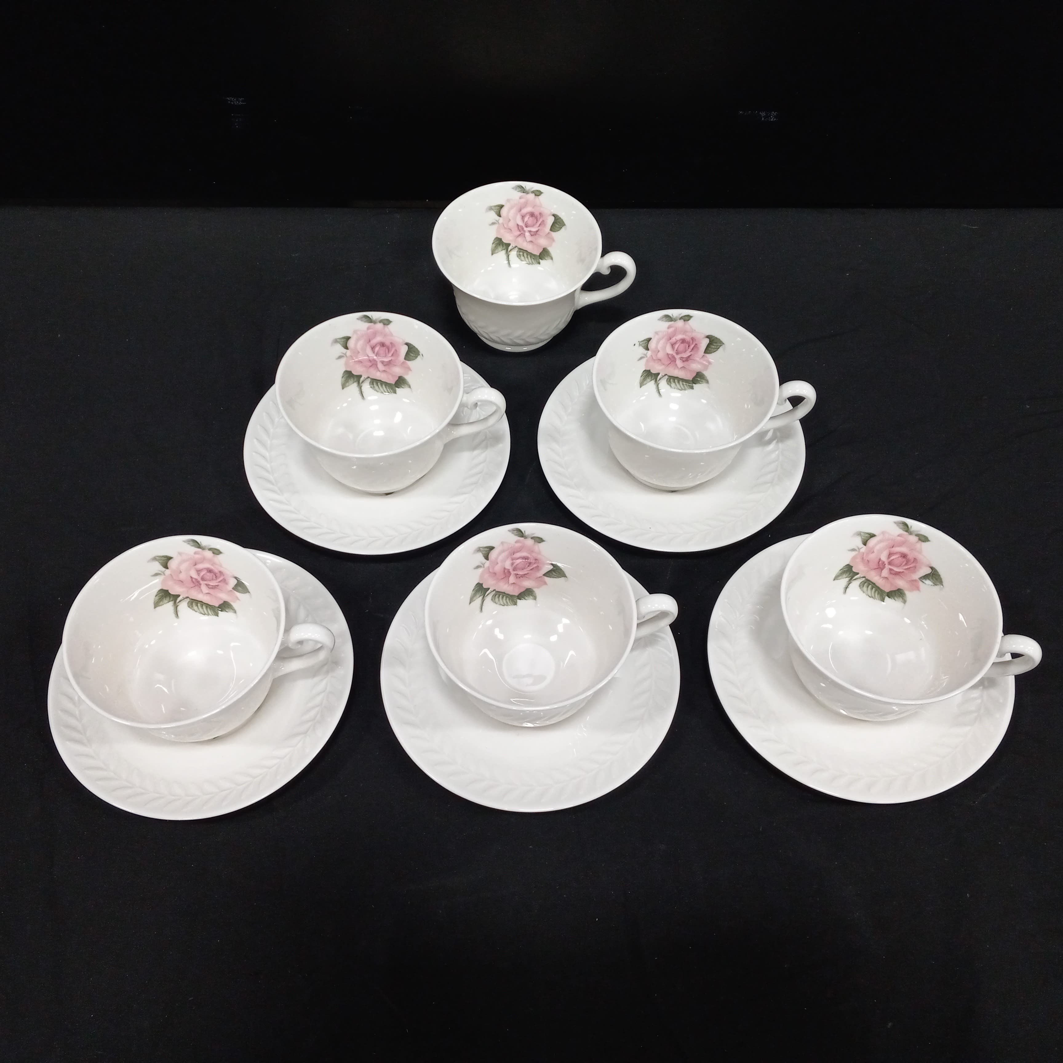 Karina Cup & Saucer, 210ml, Set of 12 (6 Cups + 6 Saucers) Goldline 110