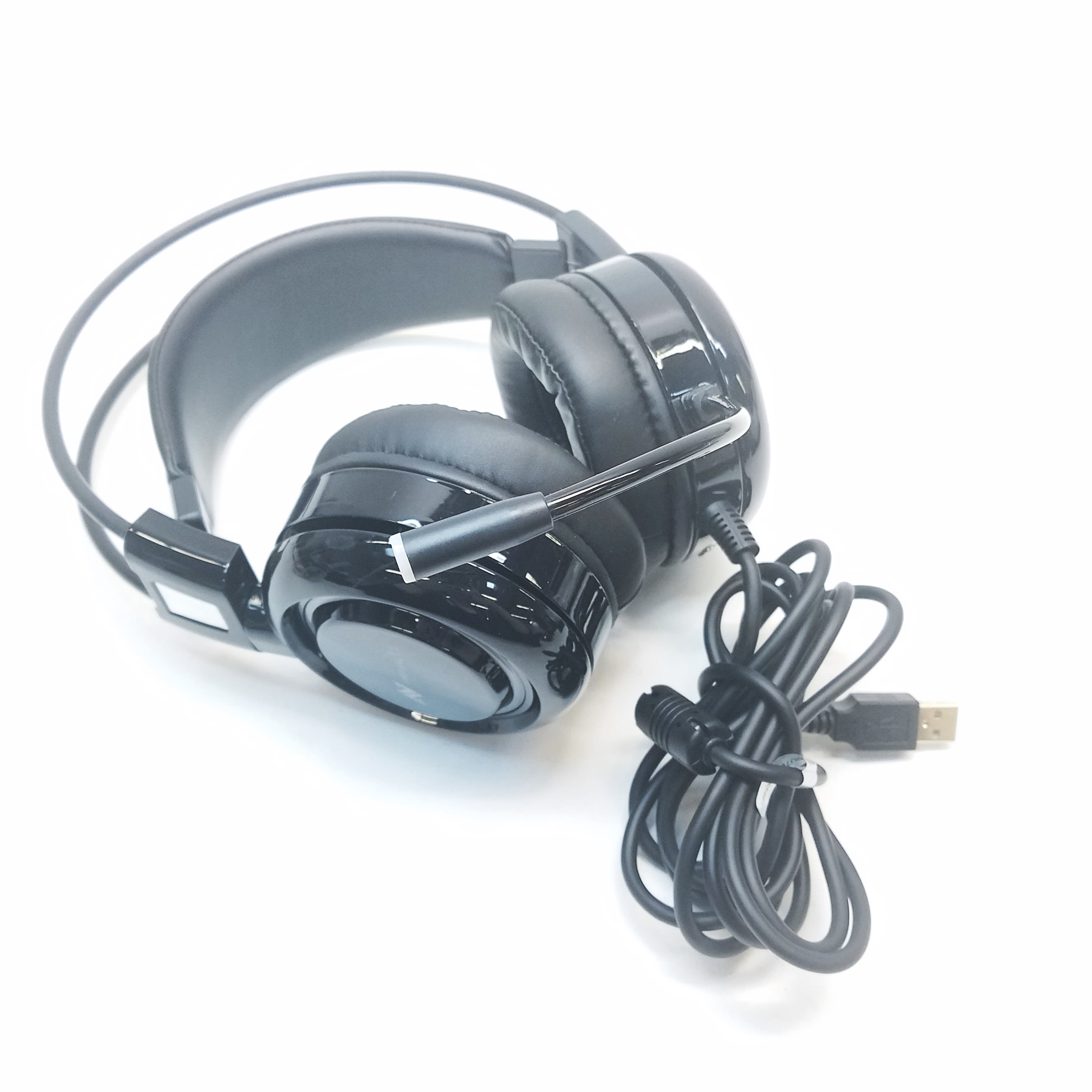 B780 gaming outlet headset