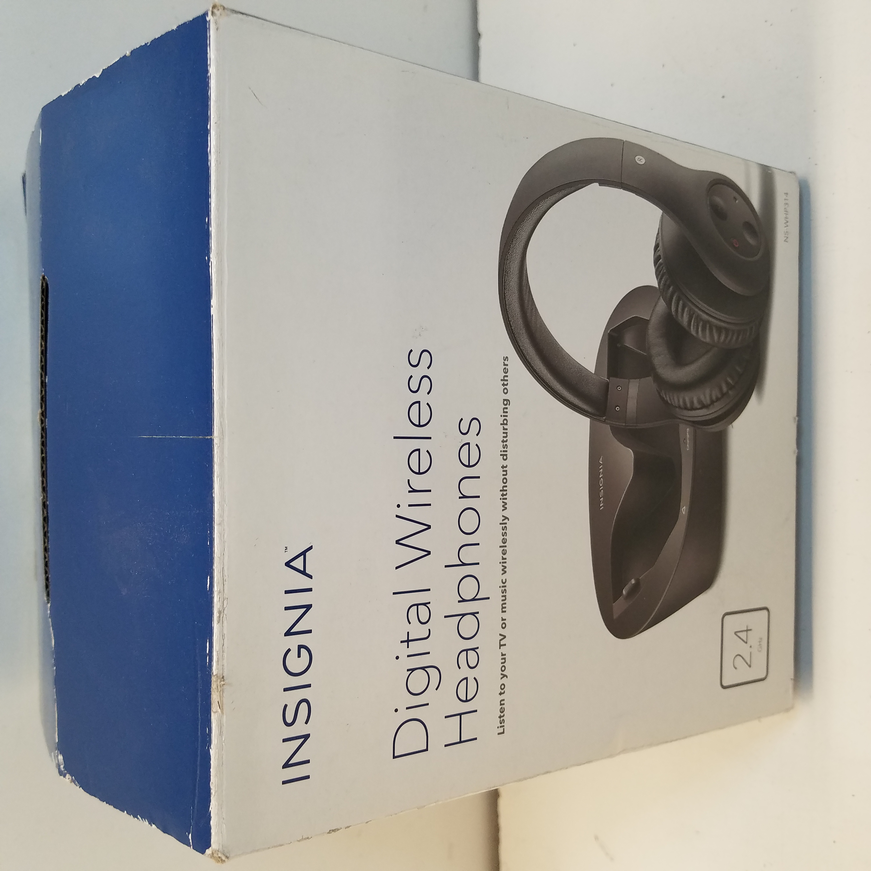 Buy the Insignia Digital Wireless Headphone | GoodwillFinds