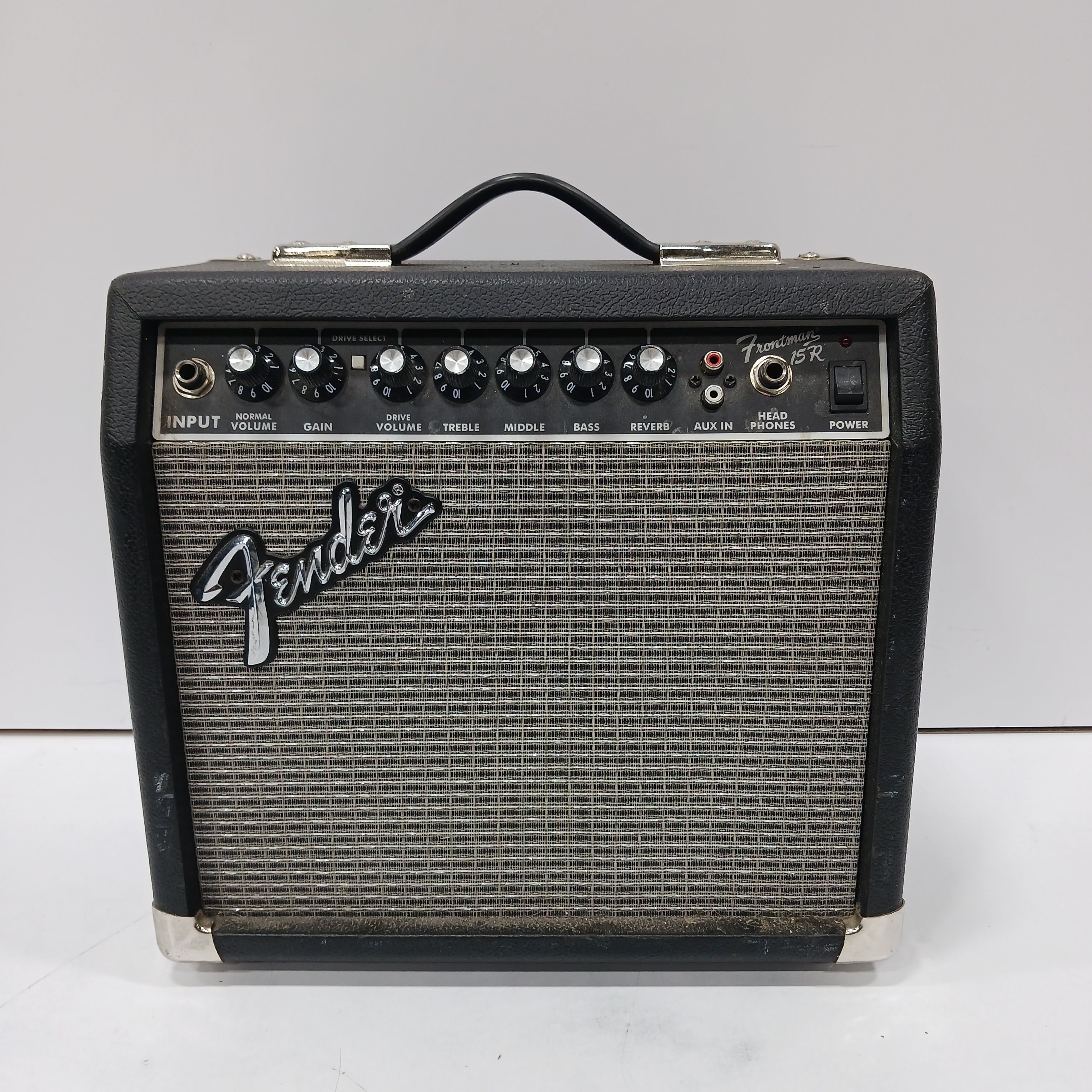 Buy the Fender Frontman 15R Guitar Amplifier GoodwillFinds