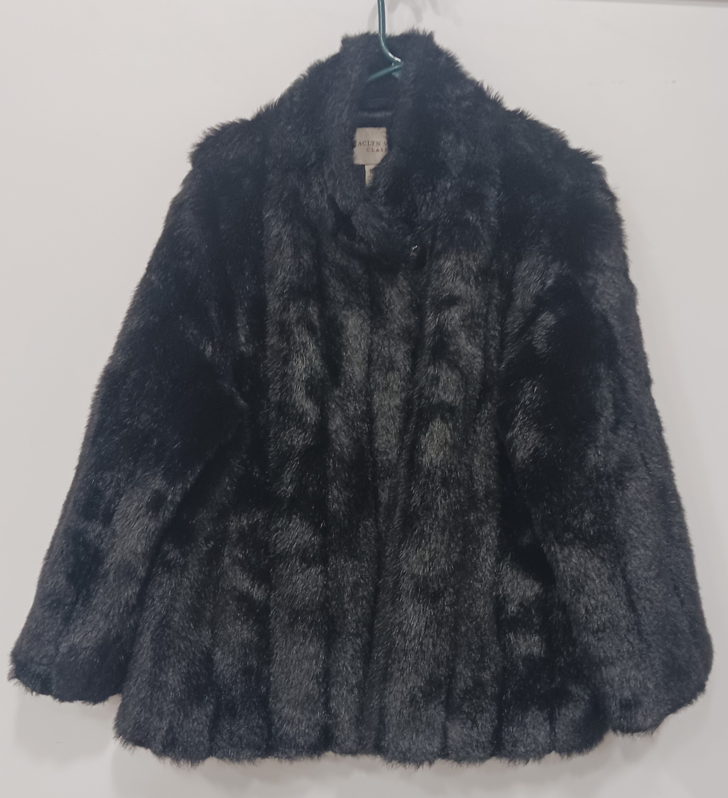 Buy the Jaclyn Smith Fur Jacket Women's Size Xl | GoodwillFinds