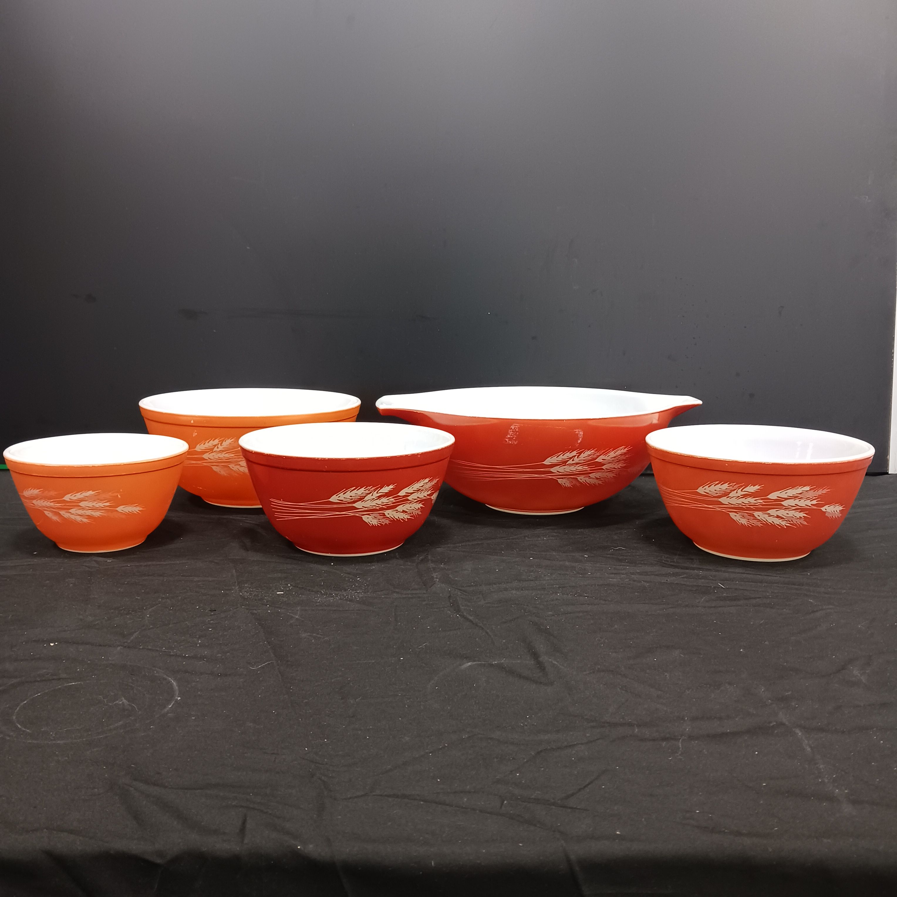 Pyrex Festive Harvest Mixing Bowls