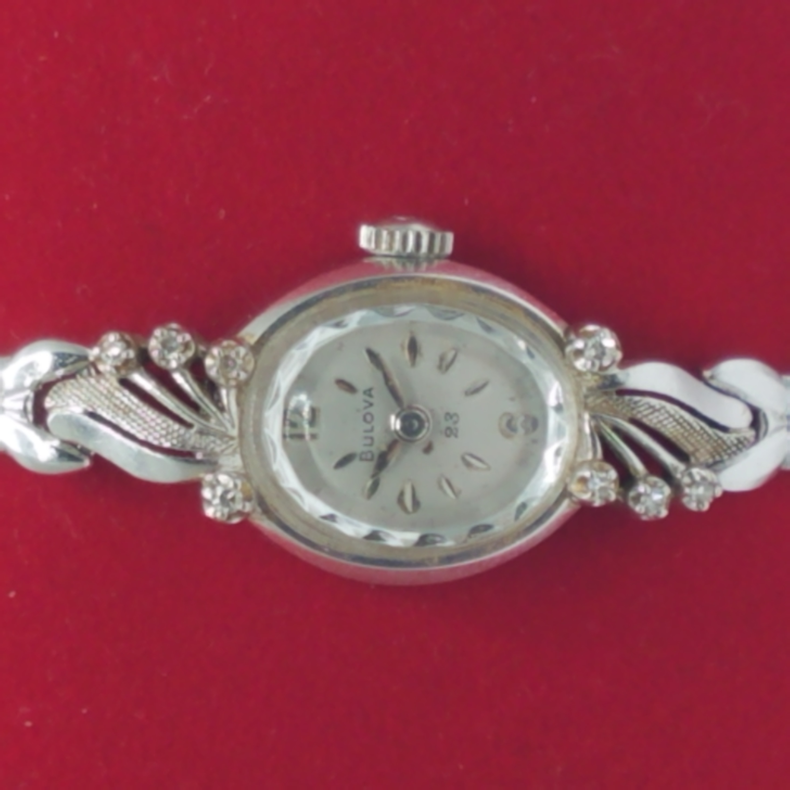 Buy the Bulova 14k White Gold W 8 Diamonds Manual Wind Vintage