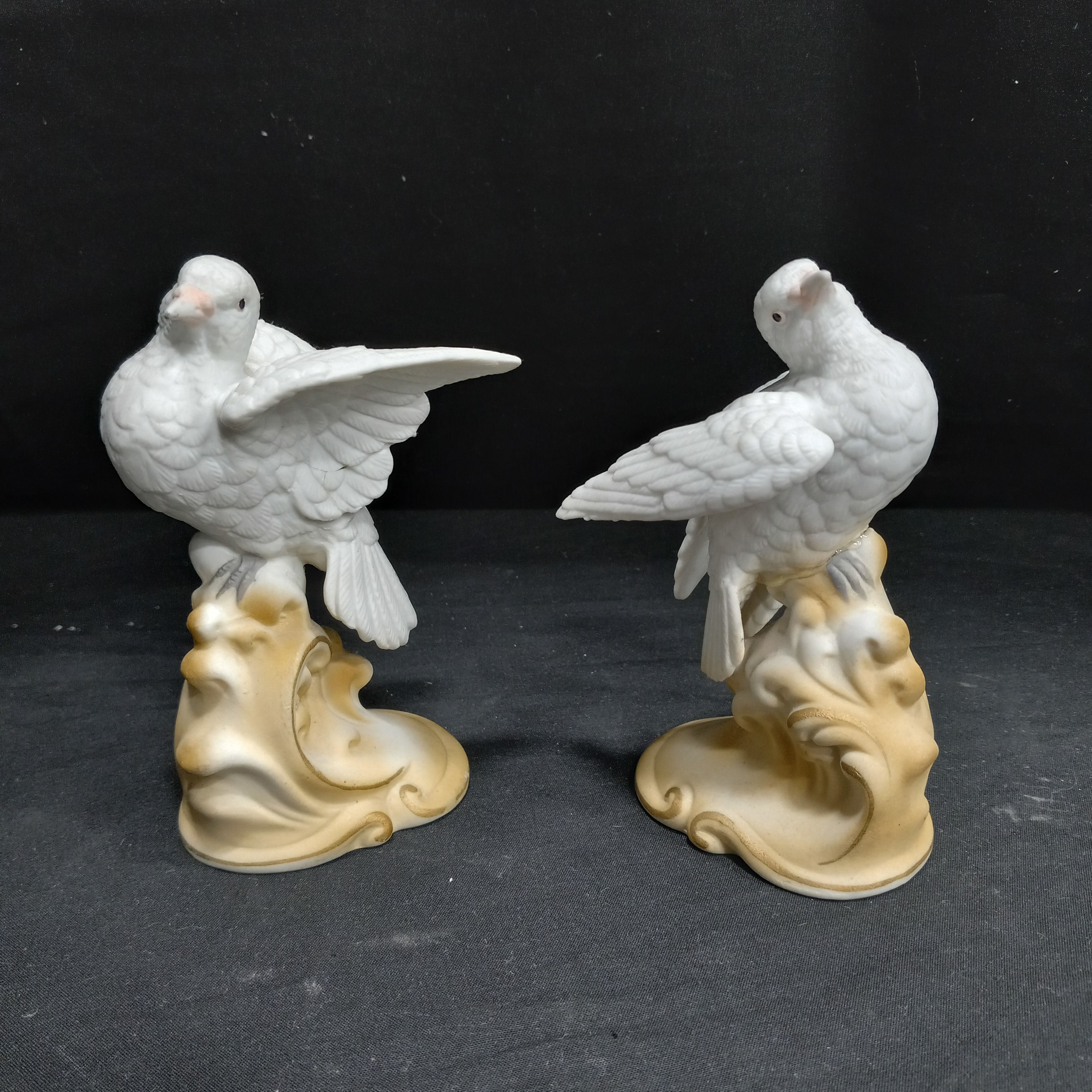 Buy the Lefton White Doves Figurines 2pc Bundle | GoodwillFinds