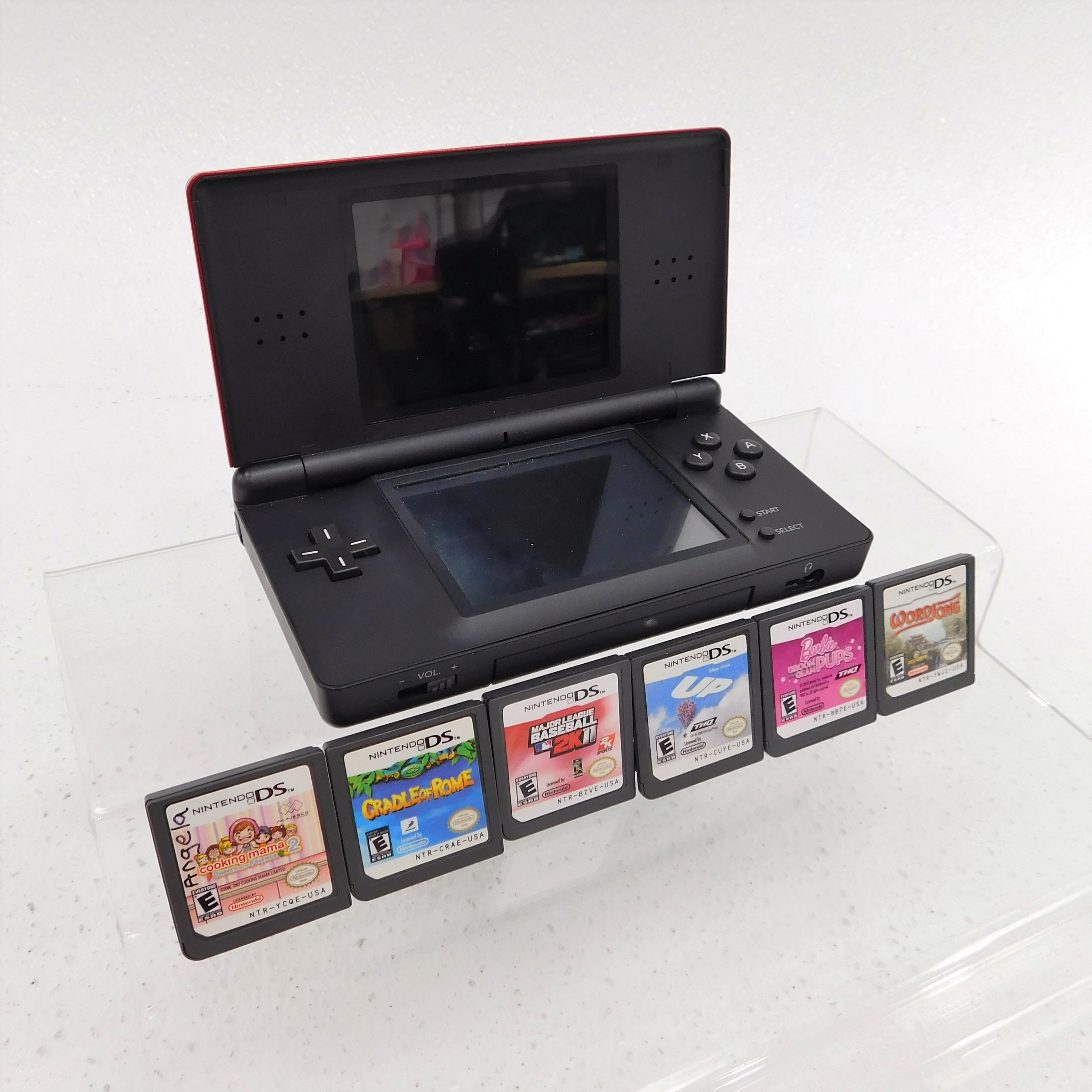 Buy the Nintendo DS Lite w/6 games Cooking Mama 2 | GoodwillFinds