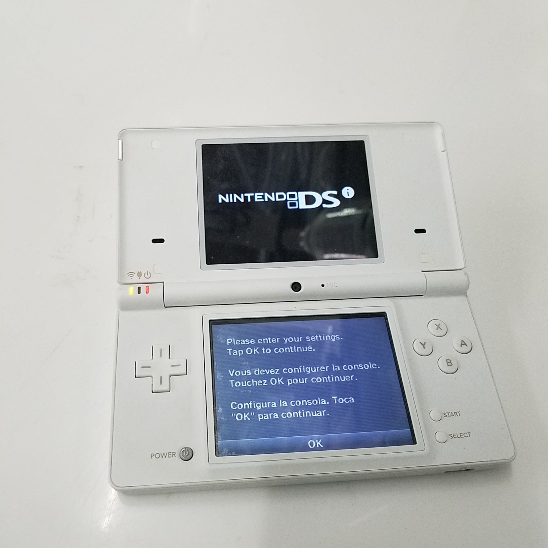 Buy the White Nintendo DSi | GoodwillFinds
