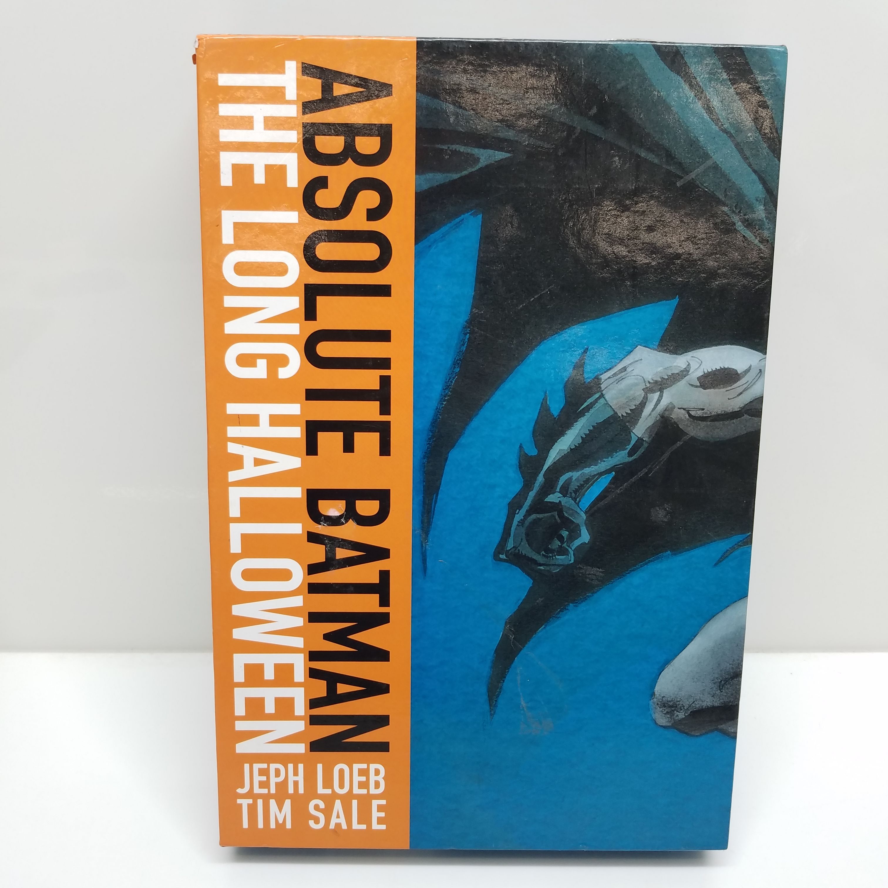 Buy the Absolute Batman: The Long Halloween Book By Jeph Loeb & Tim Sale DC  Comics Hardcover