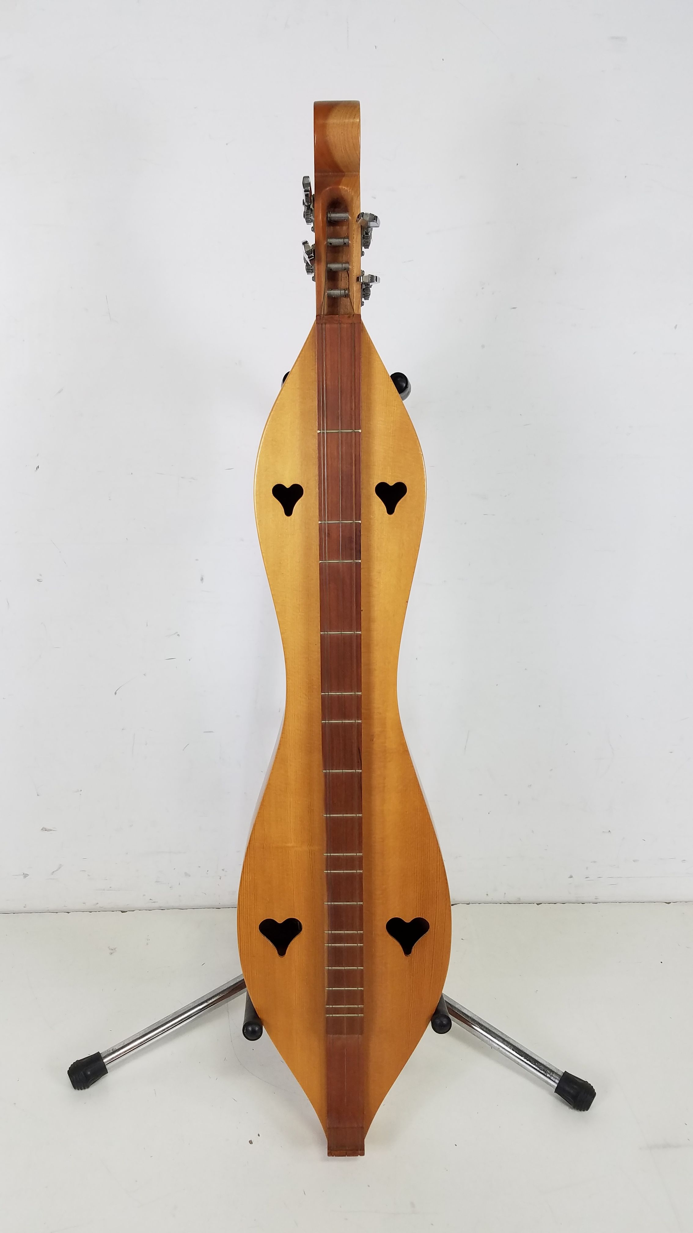 Folk shop roots dulcimer